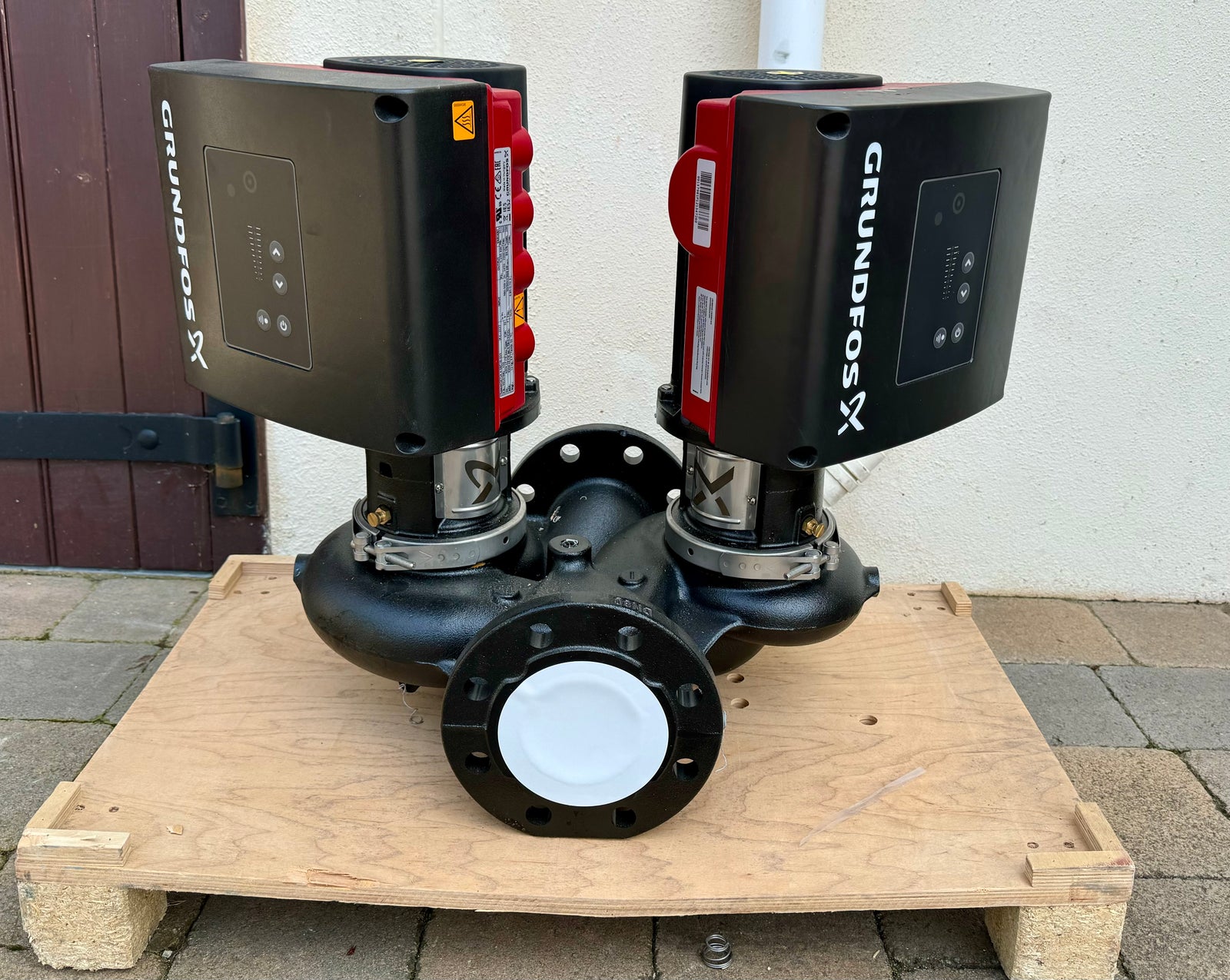 Grundfos TPE2D 80-40 N-A-F-A-BQQE 98437671 415V Twin head circulator pump #4114