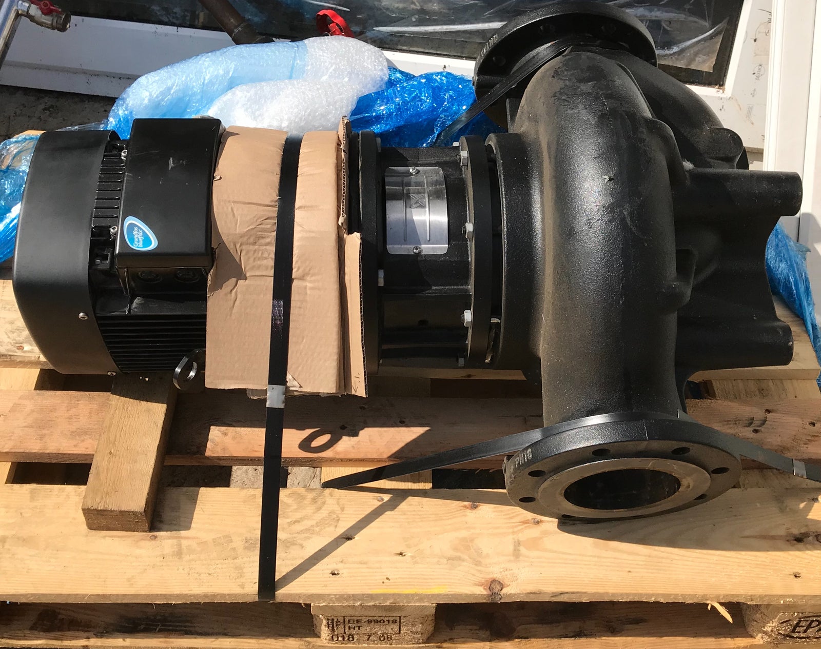 GRUNDFOS TP 125-130 A F A BAQE 5.5KW SINGLE STAGE SINGLE HEAD IN LINE 4 POLE 415V 96109524 #987