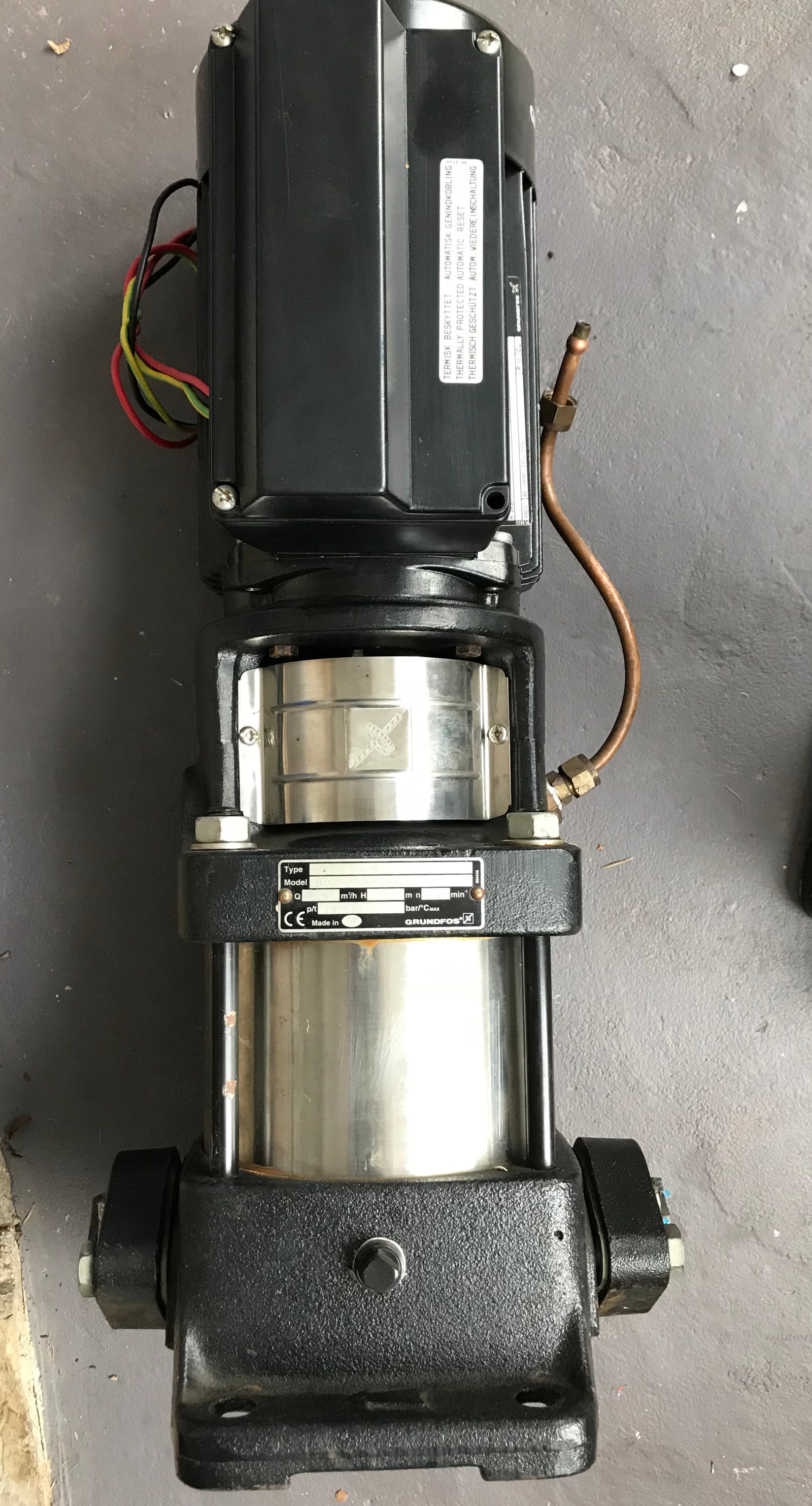 Grundfos CR 2-60 A-A-A AUUV stainless 230v vertical multistage pump 40760006 #1712 USED