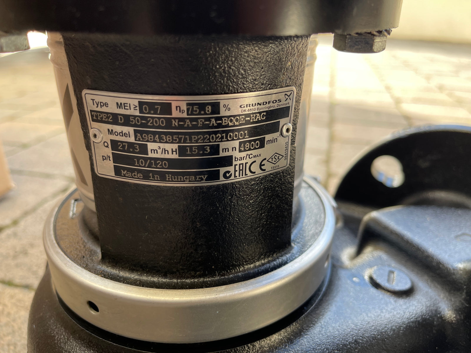 Grundfos TPE2D 50-200 Flanged Pump Heating Circulator 240v 98438571 #3369 USED