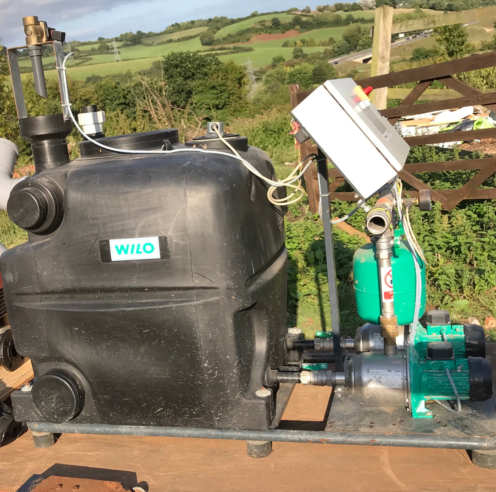 Wilo Rainsystem AF400 2MP304DM 5 bar Twin Pressure Booster pump Set 240v #985