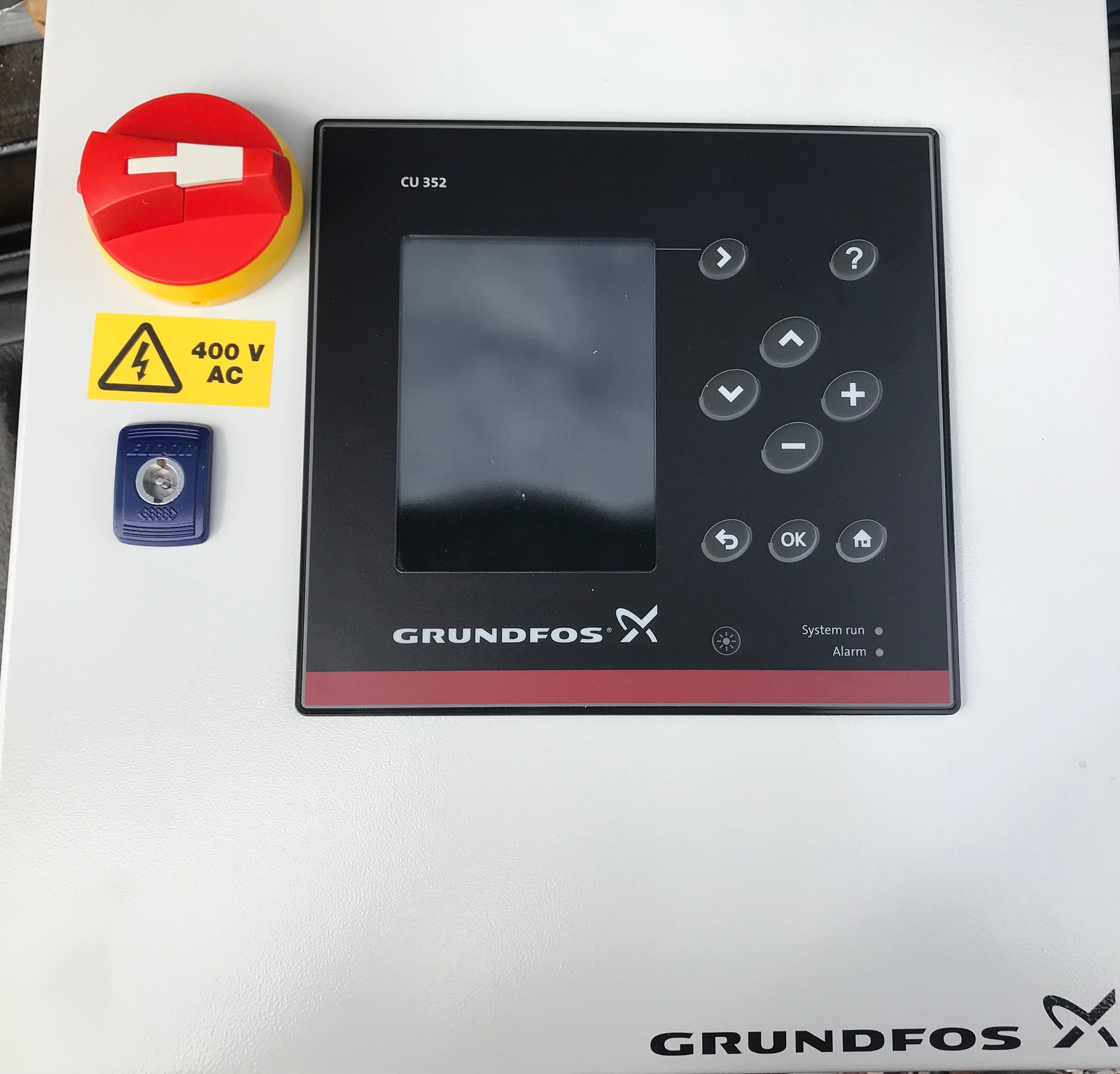 Grundfos CU352 Hydro MPC-E 3x 7.5kw booster set control panel 98443130 #1654