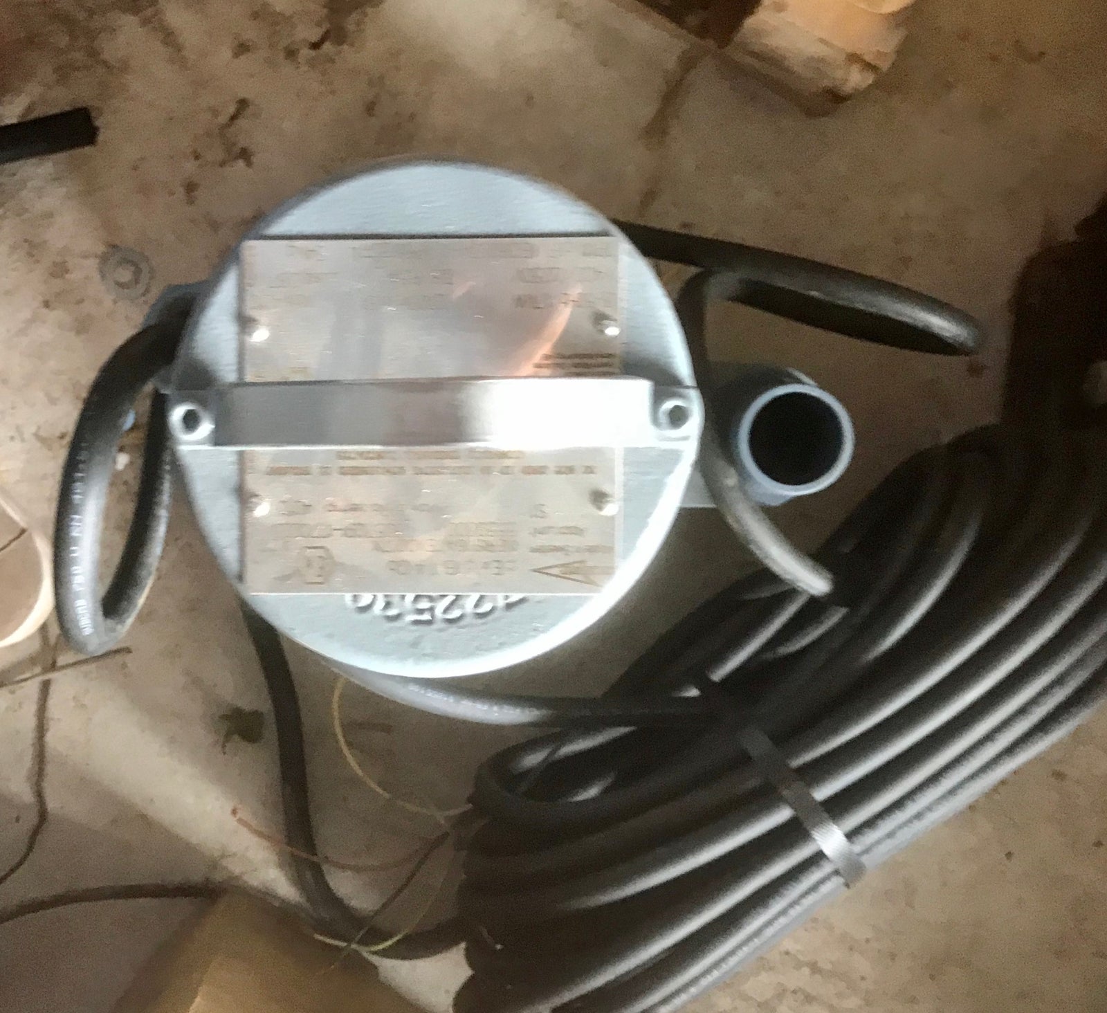 Flygt CF 3057.091 262 HT 1.7kW DN50 415v submersible waste water pump #2402