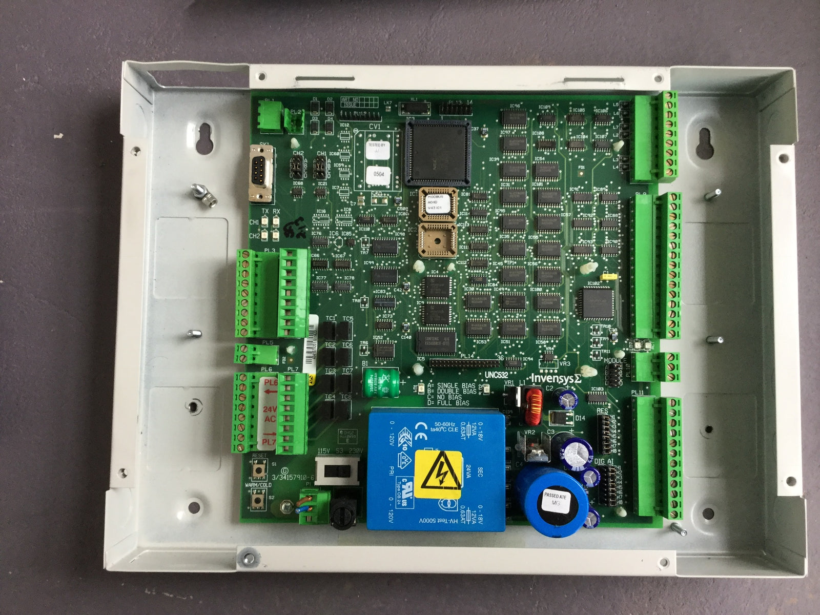 SATCHWELL SCHNEIDER UNC 532 SIGMA HVAC UNIVERSAL NETWORK CONTROLLER #736