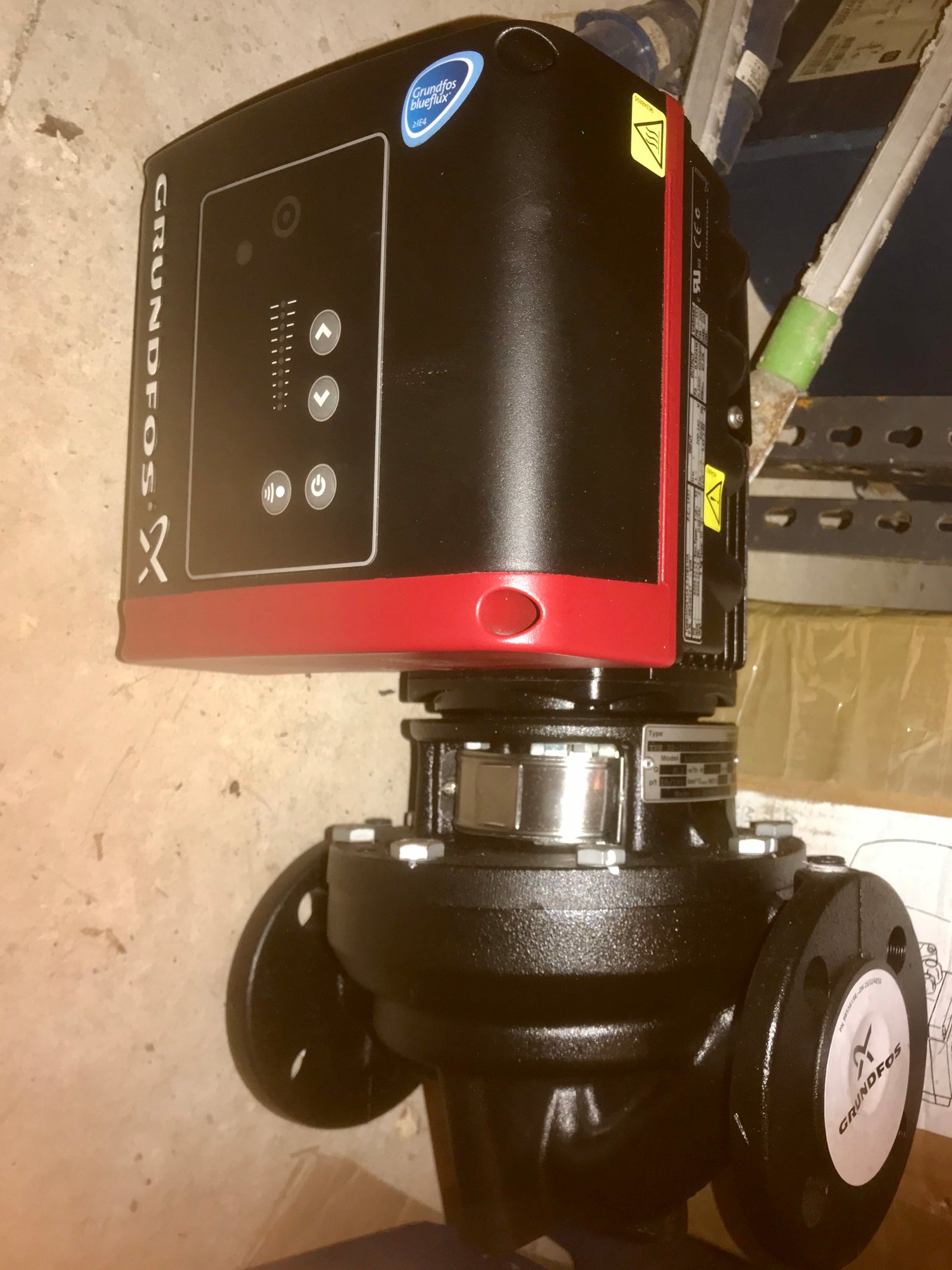 GRUNDFOS TPE 32-180/2 A F A BUBE Circulator Pump 98514428 230v #2463