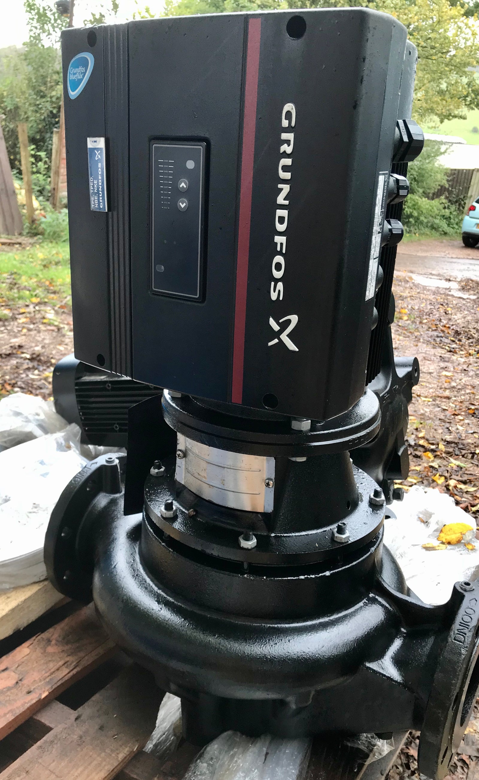 Grundfos TPE 100-110/4 A-F-A BAQE circulator Pump 96110379 #2099