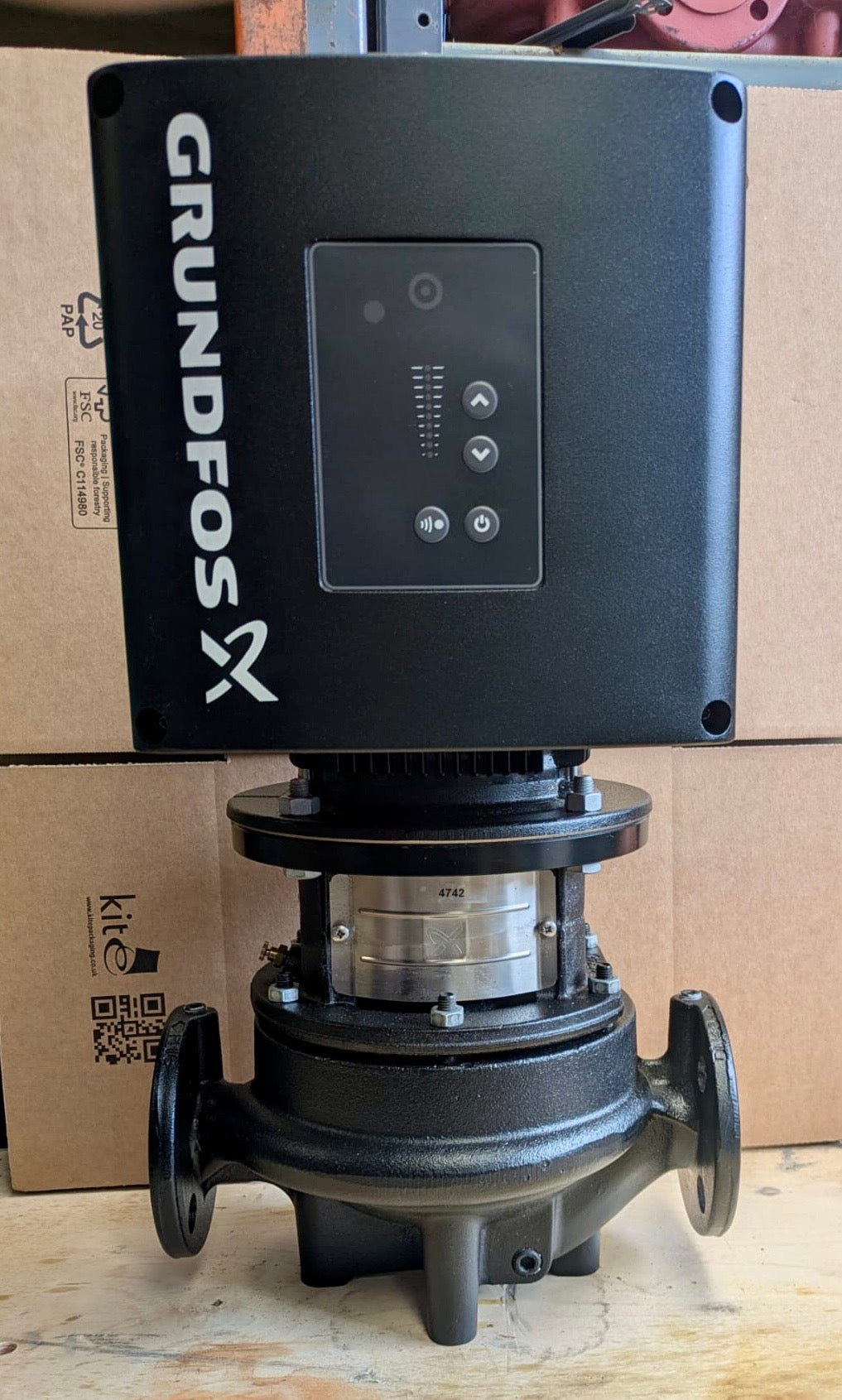 GRUNDFOS TPE 40-300/2 A F A BQQE JDB F Circulator Pump 415V 99113929 #4807