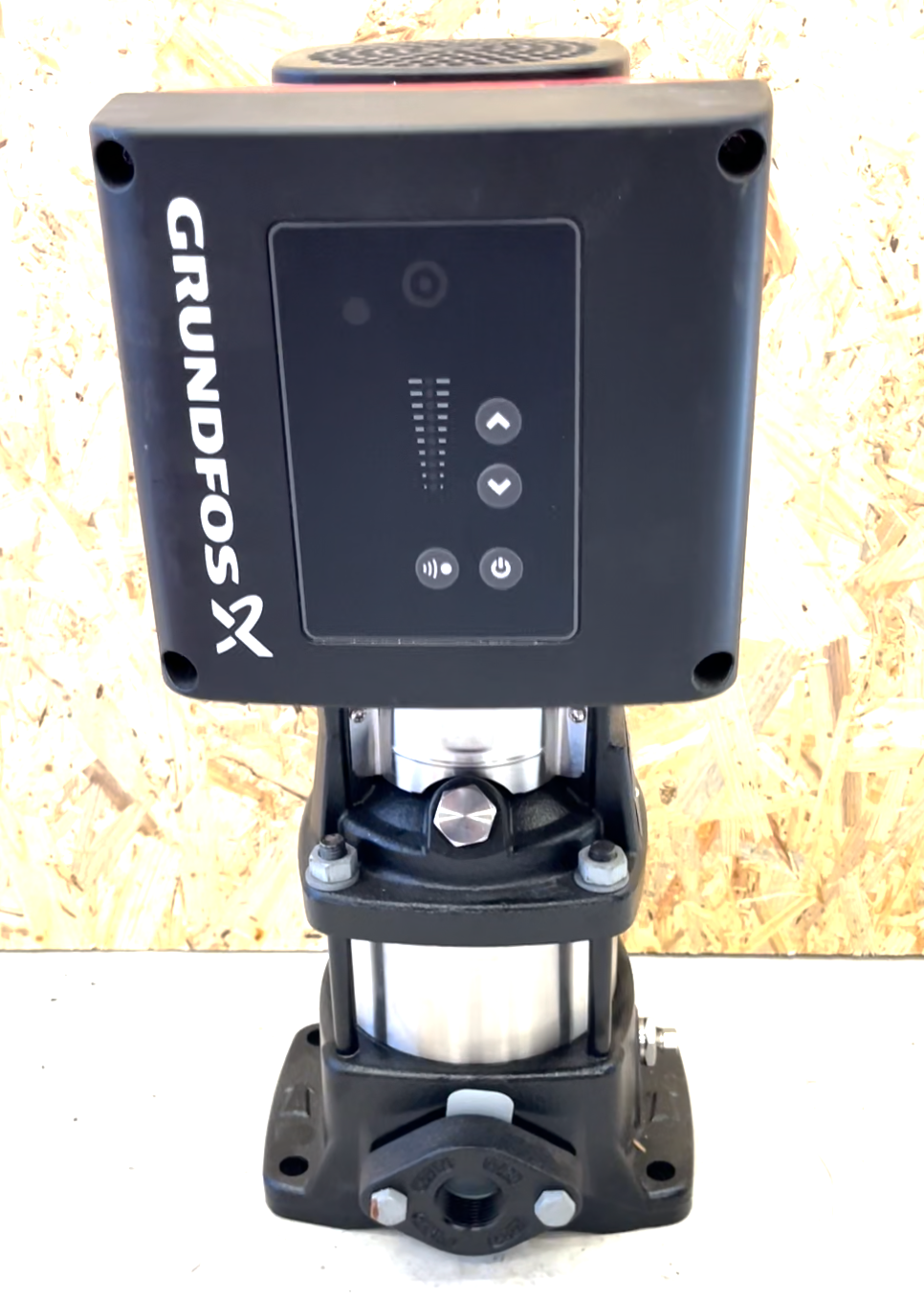 Grundfos CRE 1-6 A-A-A-E-HQQE Vertical Multistage Pump 230v 0.55kW 98389279 #4715