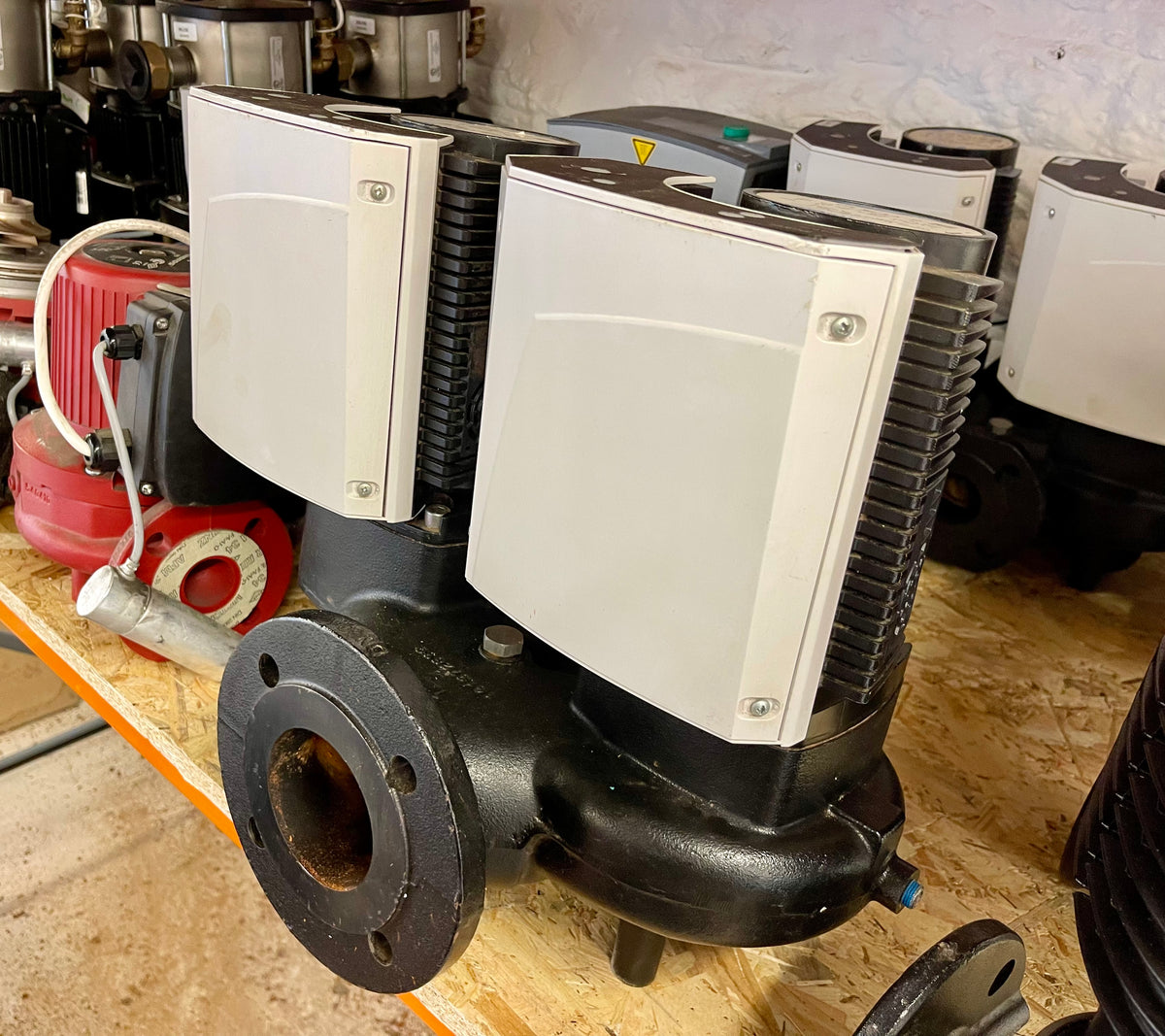 Lowara Ecocirc XLplus D 80-120 F Circulator Pump 240v E503580AA USED #4680