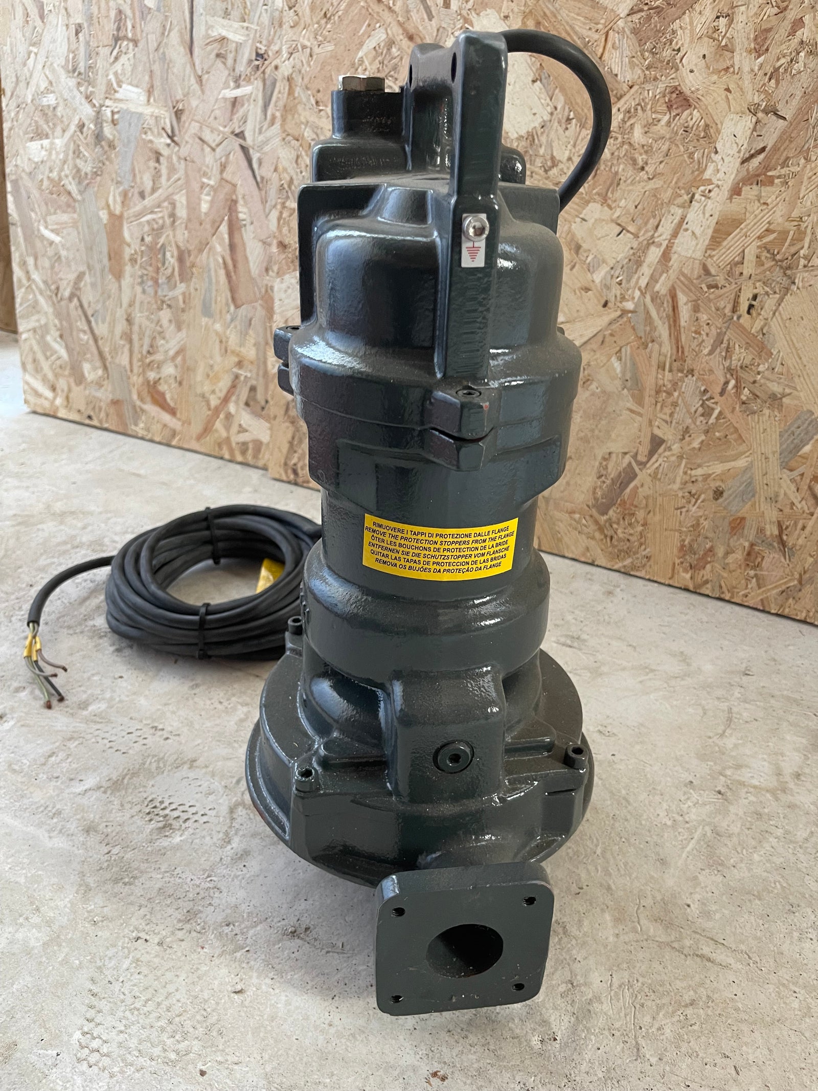 Lowara FDLT 42-22 220V-3PH Grinder Pump DN40 1.4kW #4688
