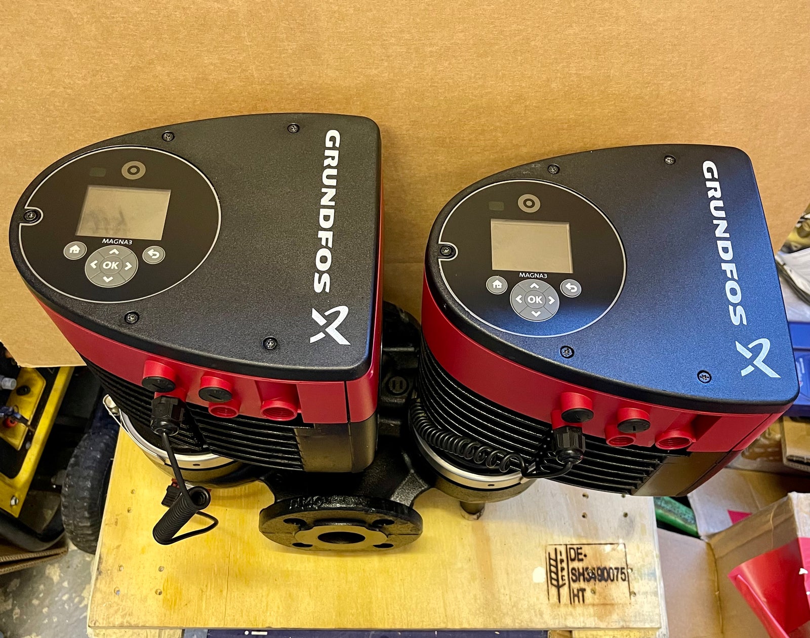 Grundfos Magna3 D 40-100F 1PH Flanged Pump Heating Circulator 240v 97924464 Model D #3860 USED