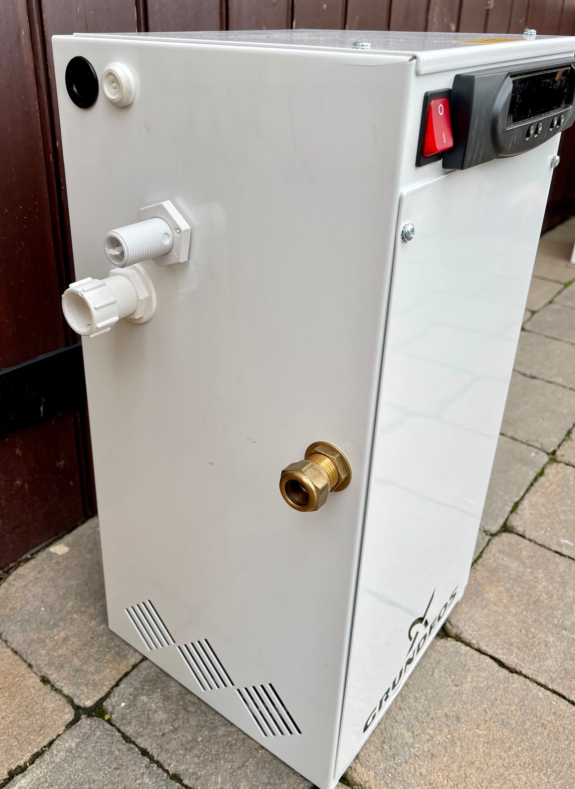 Grundfos PHT D125 (Flamco Flexfiller 125D) Pressurisation Unit - Single Pump 2.5 bar single pump 98333180 240v #3910