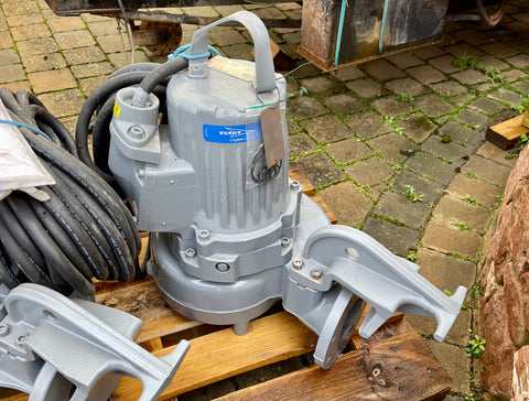 Flygt NP 3102.160 LT 3.1kW 420 adaptive impeller 400v submersible waste water pump DN100 #3961