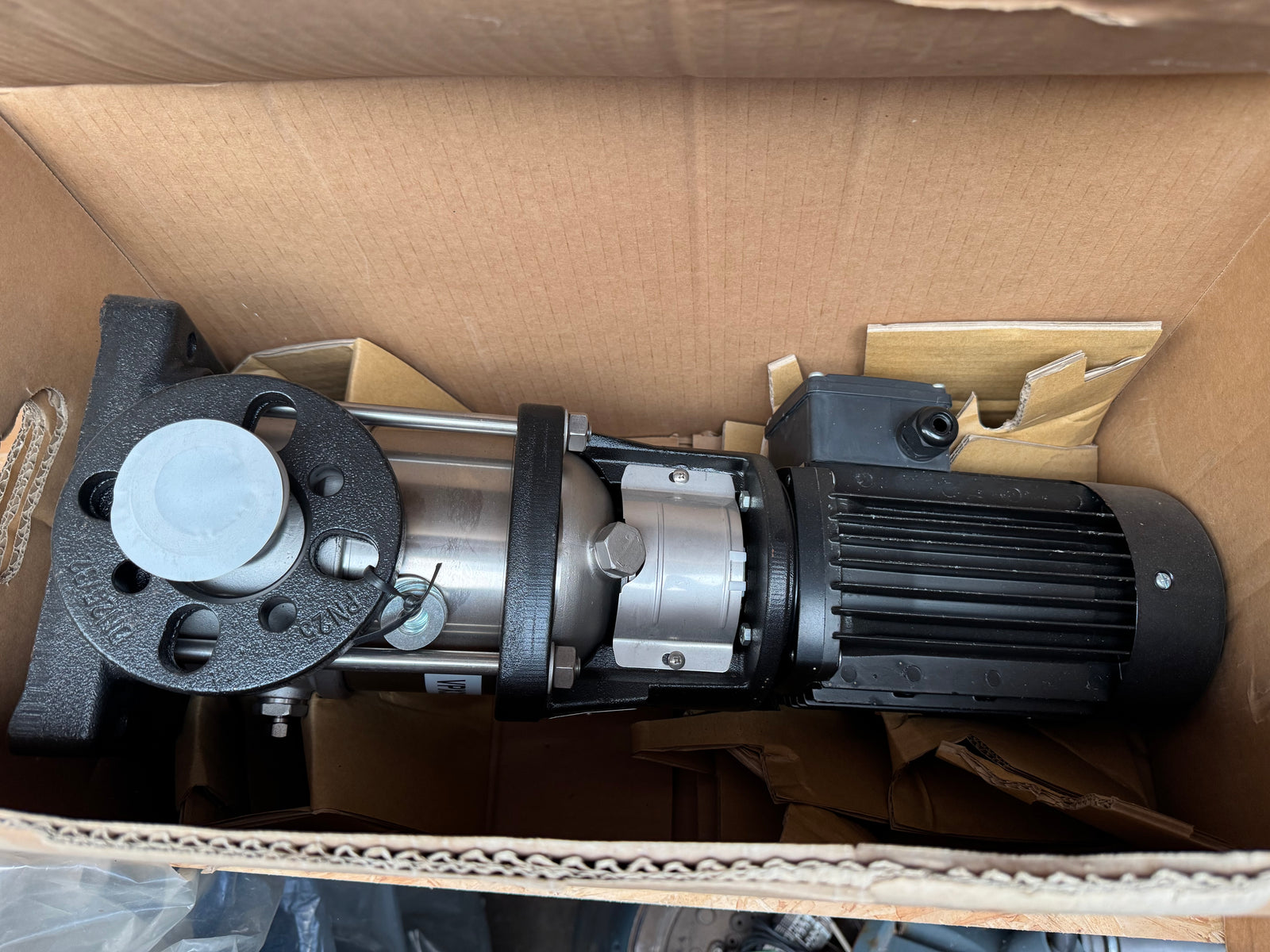 Modus VPX 40-04-04T SQQE Vertical Multistage Pump DN32 0.75kW 415v #4749