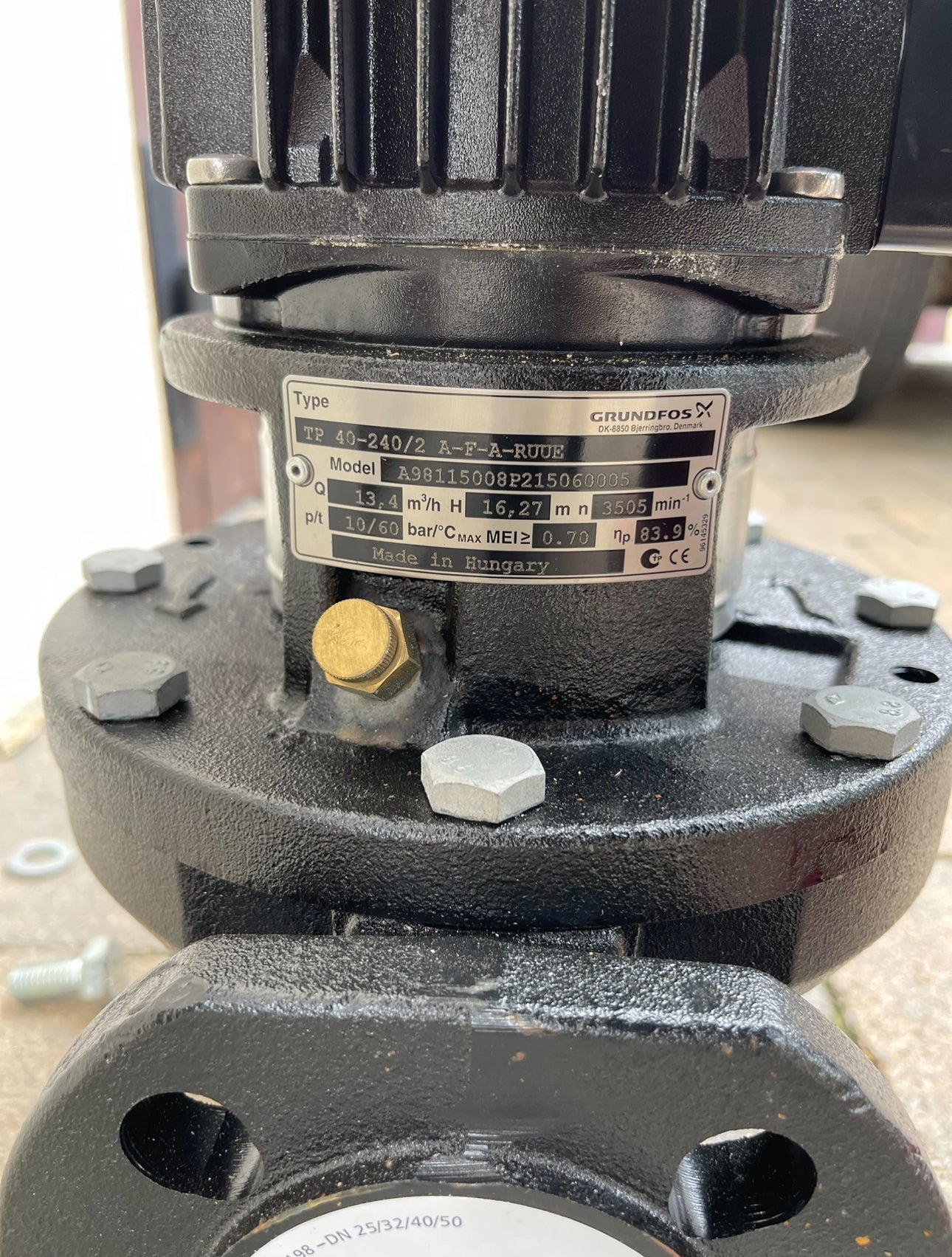 Grundfos TP 40-240/2 A F A RUUE 415V Circulator Pump 98115008 DN40 1.1kW #3696