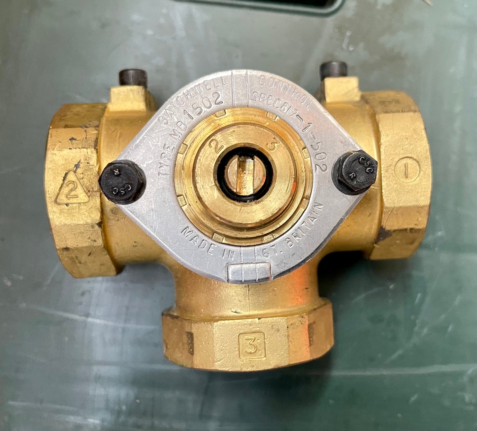 Satchwell Schneider MB 1502 3 way  1" Rotating Valve Brass #3460