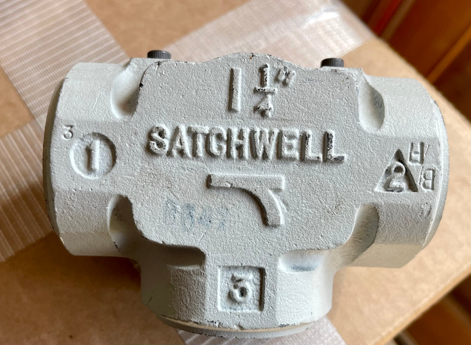 Satchwell Schneider MBX 4551 1 1/4" 3 Port Rotating Valve Brass #3543
