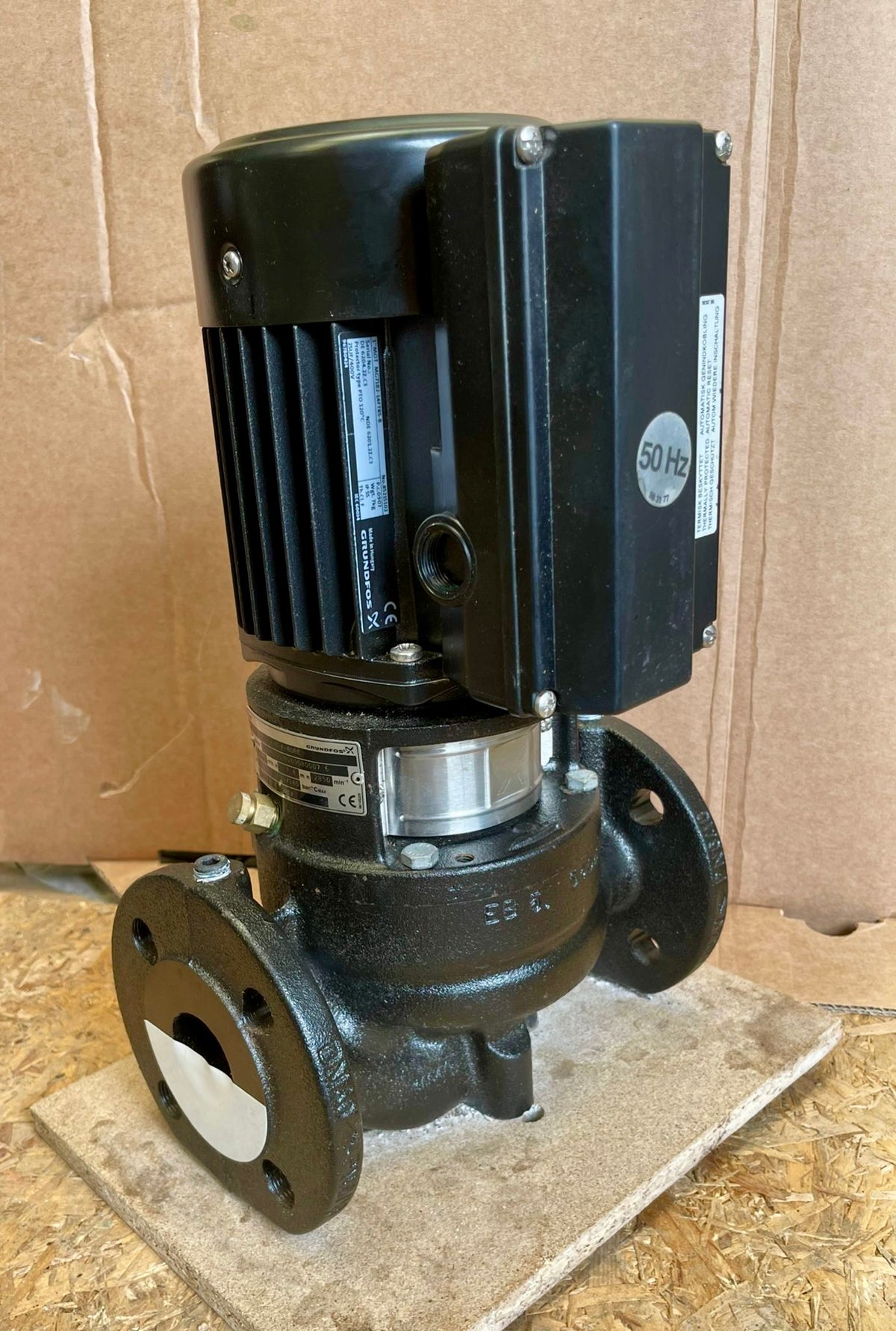 Grundfos TP 40-120/2 A F A BUBE 0.37KW SINGLE STAGE IN LINE 240v 96401953 #4948