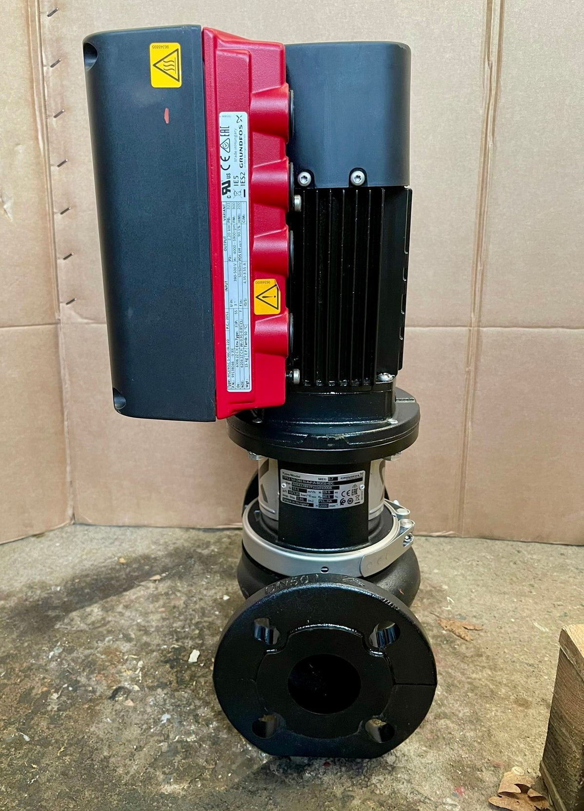 Grundfos TPE2 50-240 N-A-F-A-BQQE-IYC Circulator Pump 415V 2.2kW 98437897 #4874