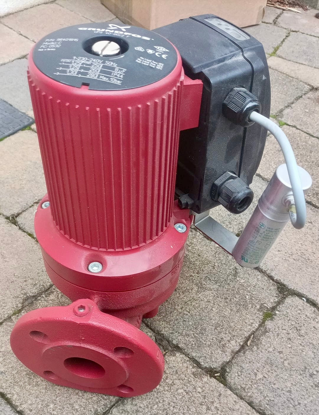 GRUNDFOS UPS 40-60/2 F 220 MODEL C 240V 96401915 PUMP Heating Circulator #4377