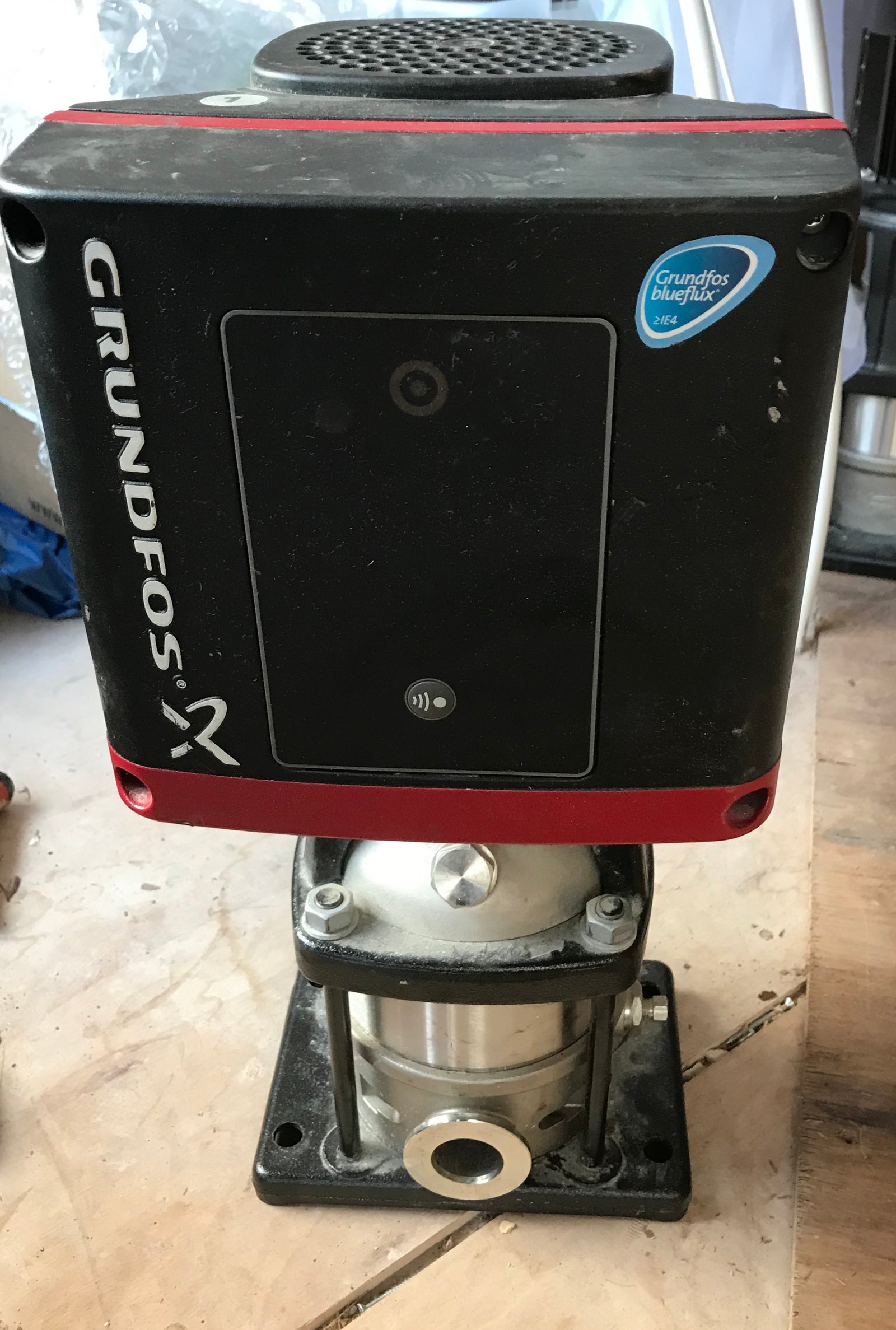 Grundfos CRIE 3-5 G-CA-I-E-HQQE - 98389987 Vertical Multistage Pump 240v  #1304