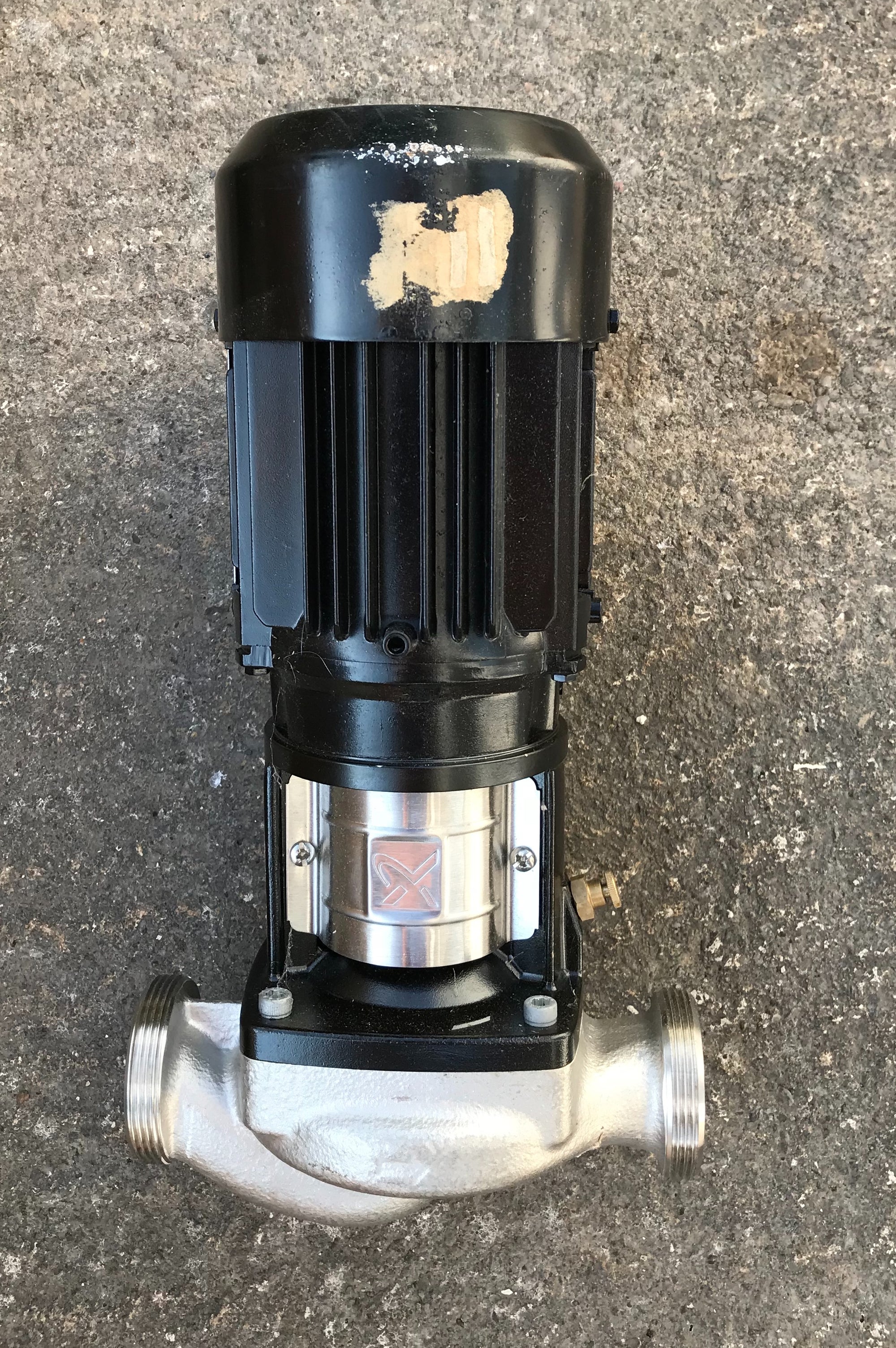 Grundfos TP 32-50/2 98346635 A-O-I BUBE 230v Centrifugal In Line #948