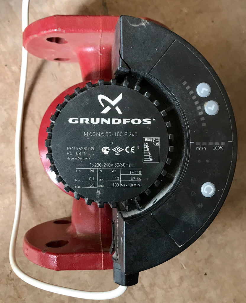 Grundfos Magna UPE 50-100 F 240 96281020 heating Circulator Pump #2376 USED