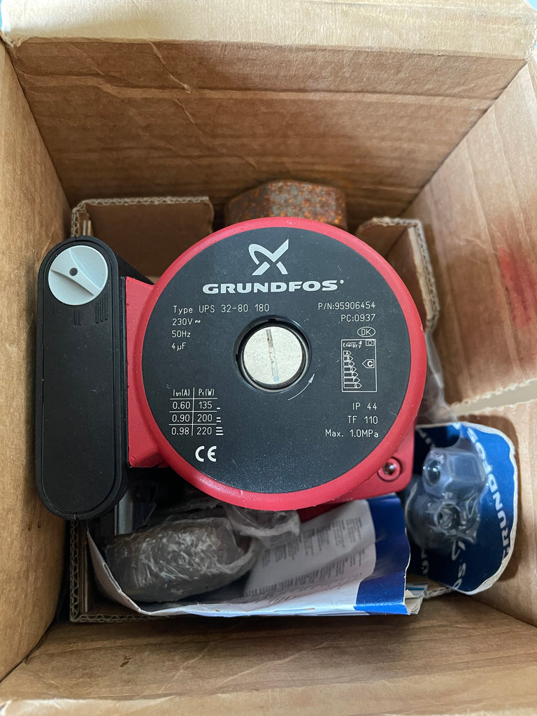 Grundfos UPS 32-80 180 Circulator Pump 240V 95906454 #3384