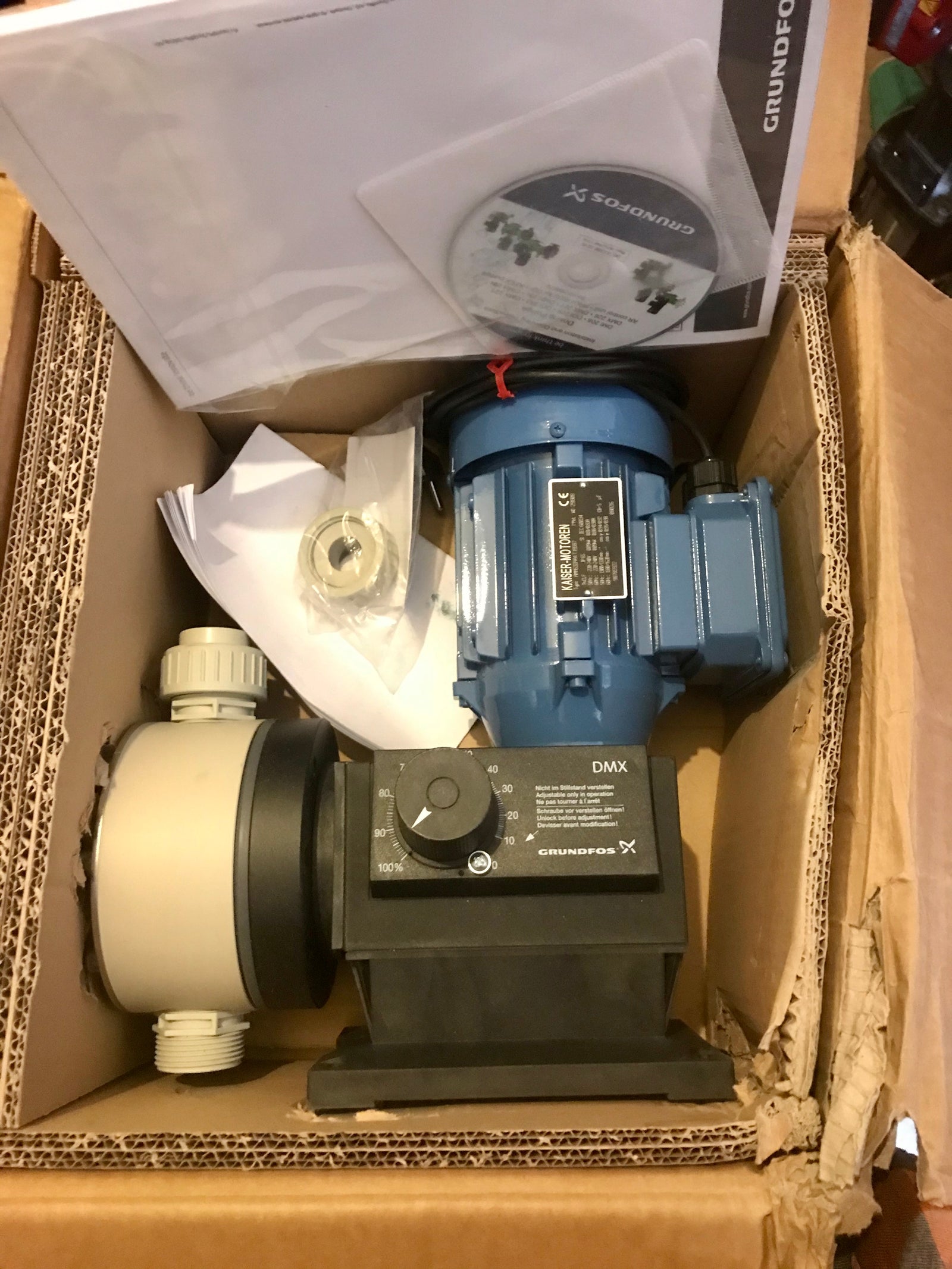 GRUNDFOS DMX 221 115-3 B-PP / E / SS-X-G1B4B4F Dosing Pump 240v 957015735 #2495