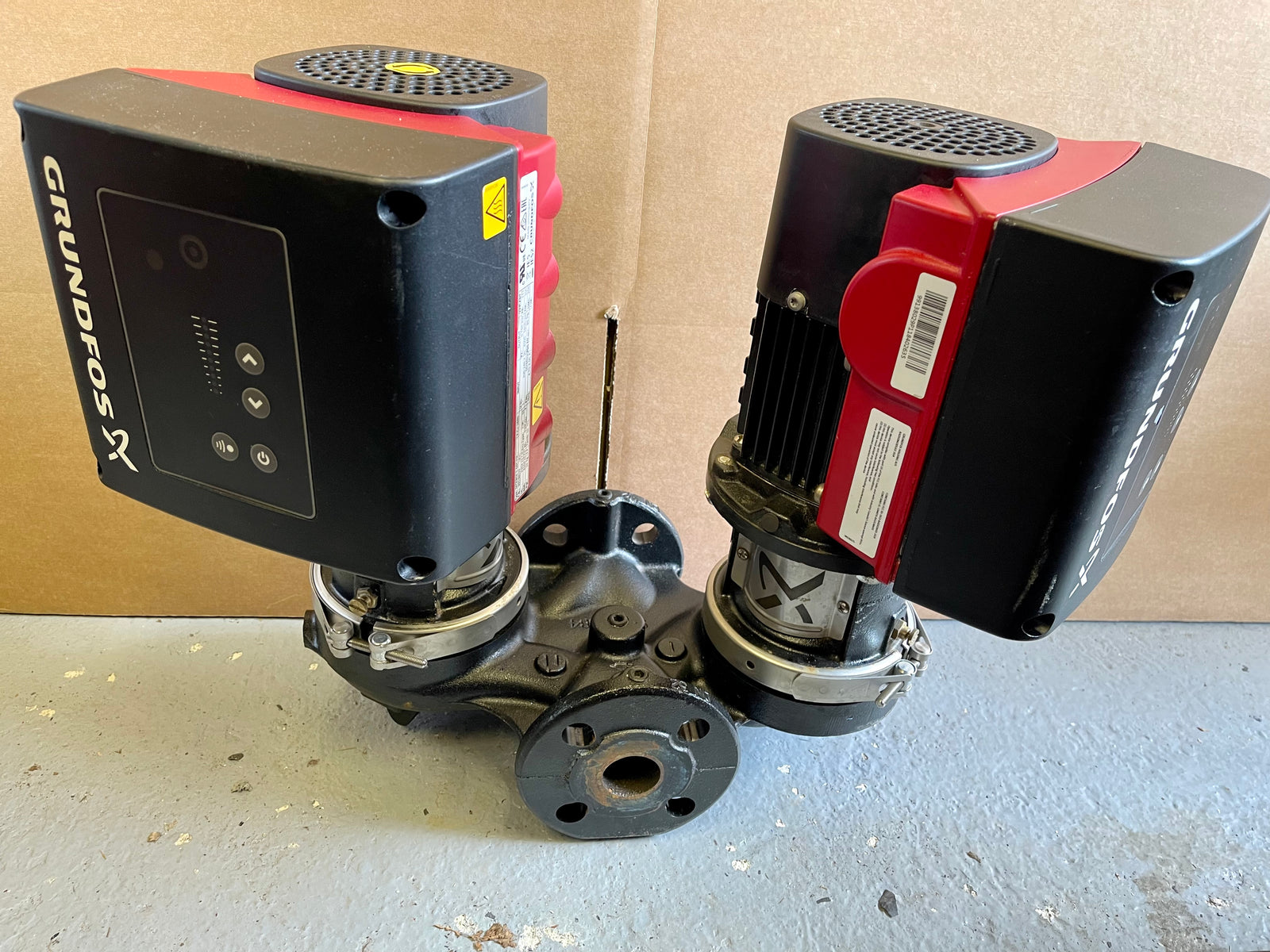 Grundfos TPE2D 32-200 Flanged Pump Heating Circulator 240v 98438559 #3367