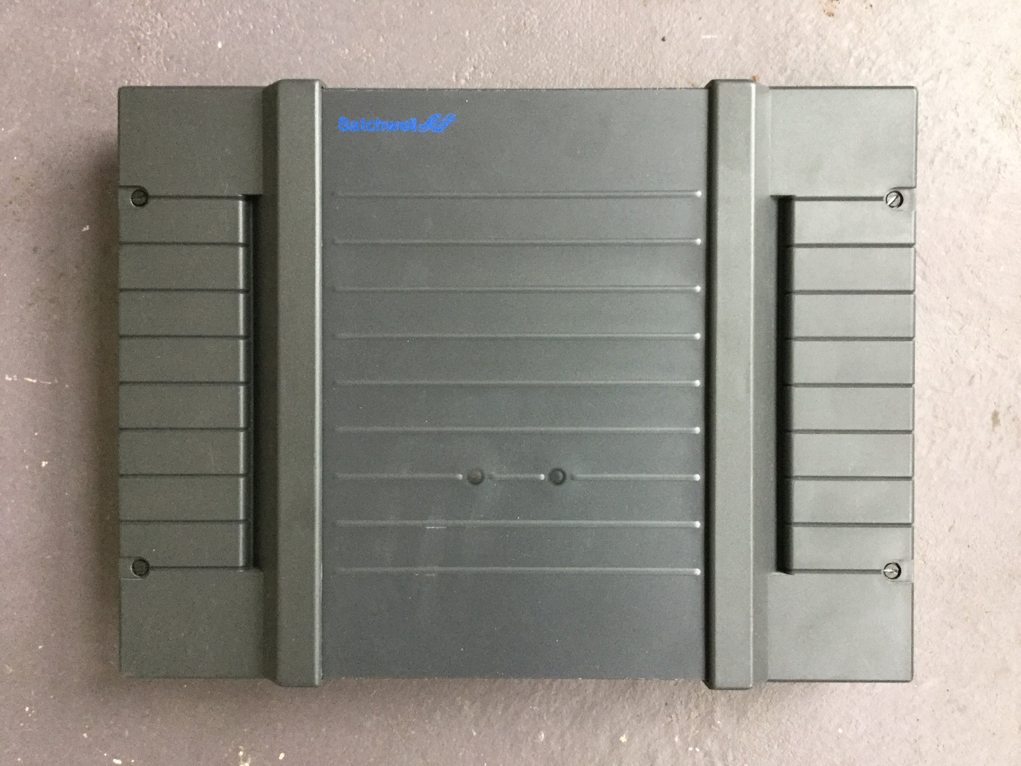 SATCHWELL SCHNEIDER UNC 532 Bas 2800+ Outstation CONTROLLER #811 0579-1-862