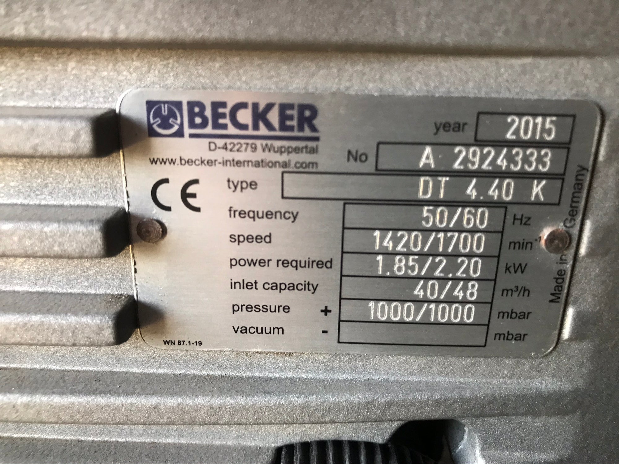 Becker DT4.40K 3~ Rotary Vane Compressor Vacuum Pump 2.2kW #2459 USED