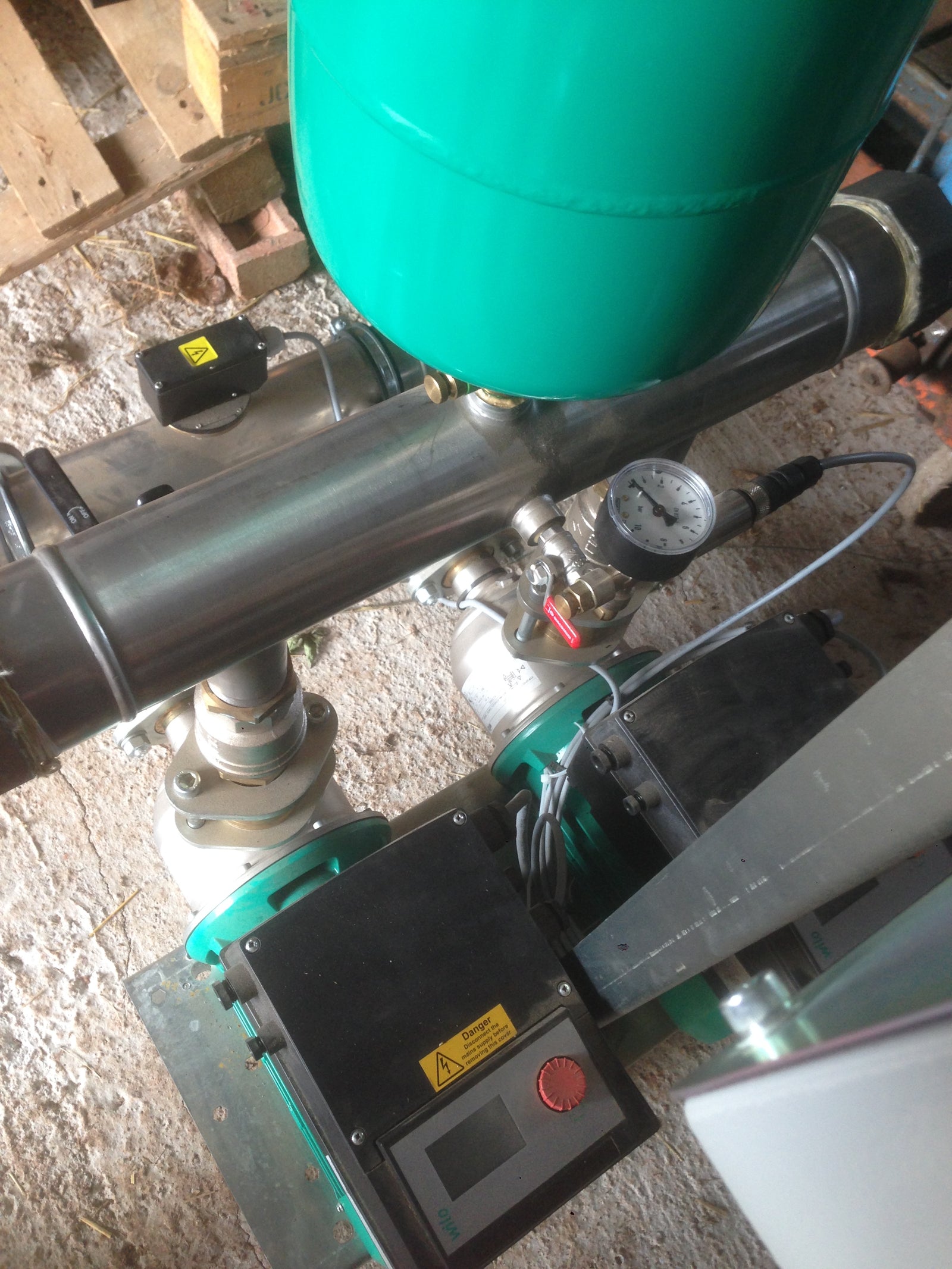 Wilo COR-2MHIE803-2G/VR-EB 4.4kw 5 bar Twin Pressure Booster pump Set 415v