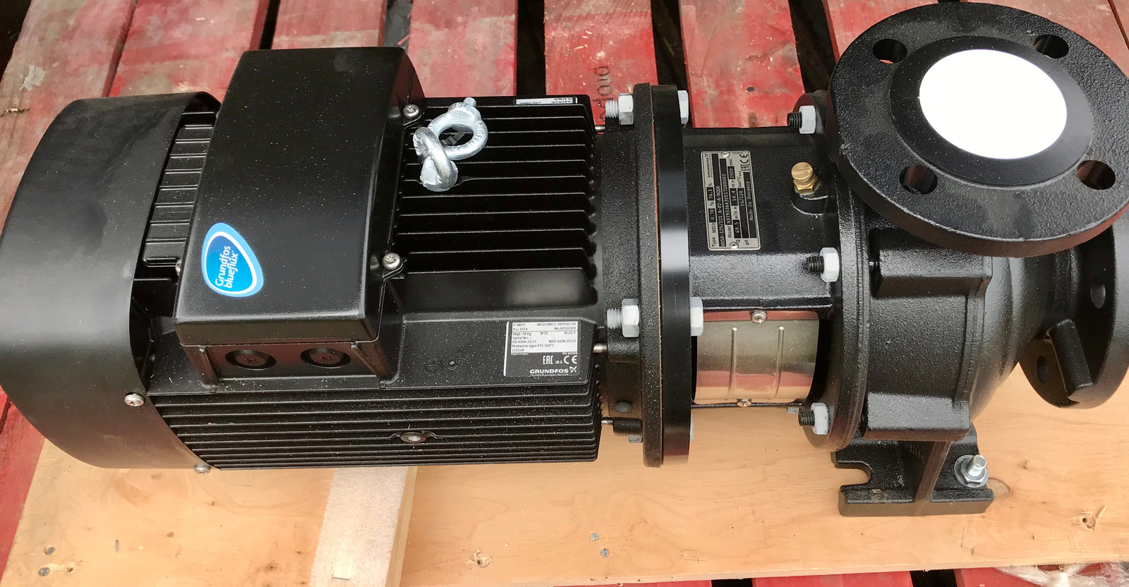 Grundfos NB50-125/121 end suction pump Dn50 Dn65 97933643 - 4kw 415v #1992