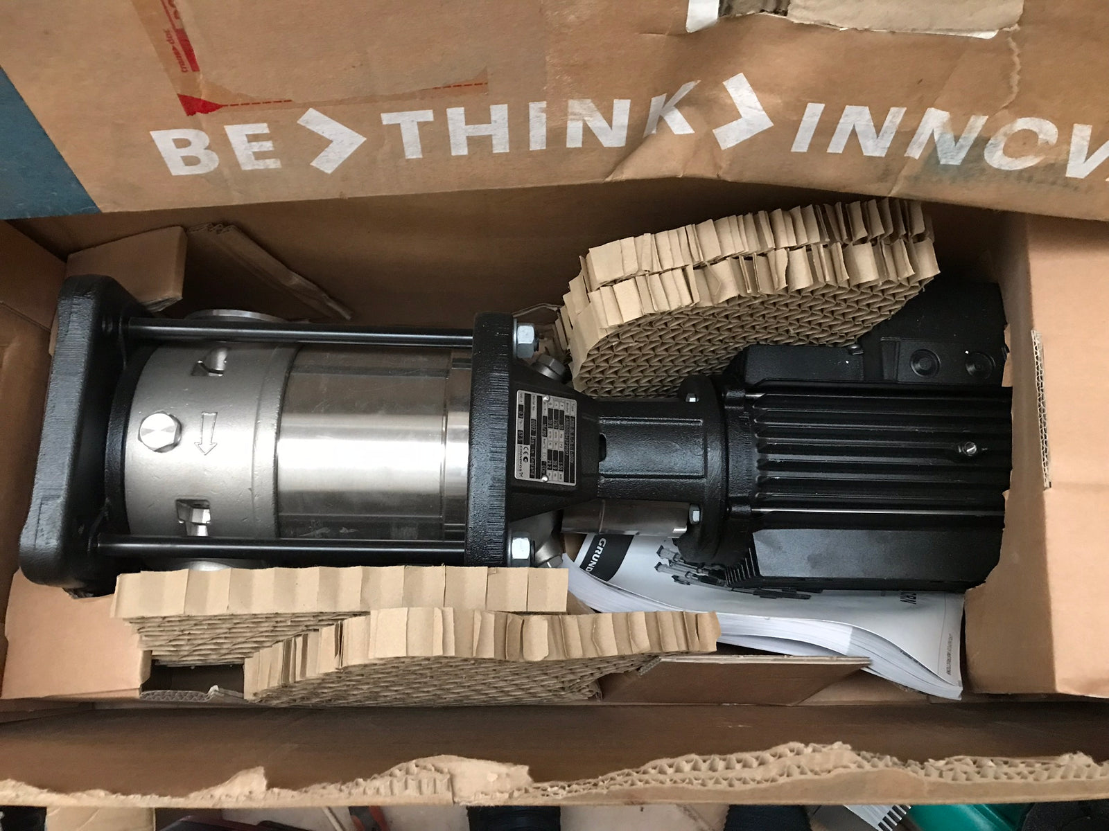 Grundfos CRI 10-4 Vertical Multistage Pump 240v 96500942 #1628  (Replaces CR 8-40)