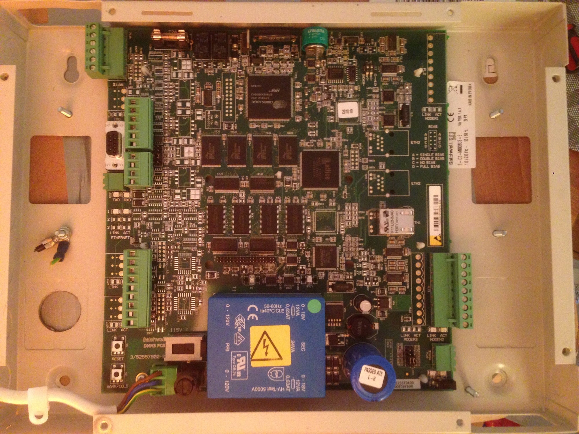 SATCHWELL SCHNEIDER SIGMA S-IC3-MODBUS-E S-IC-LON HVAC INTEGRATION CONTROLLER #613