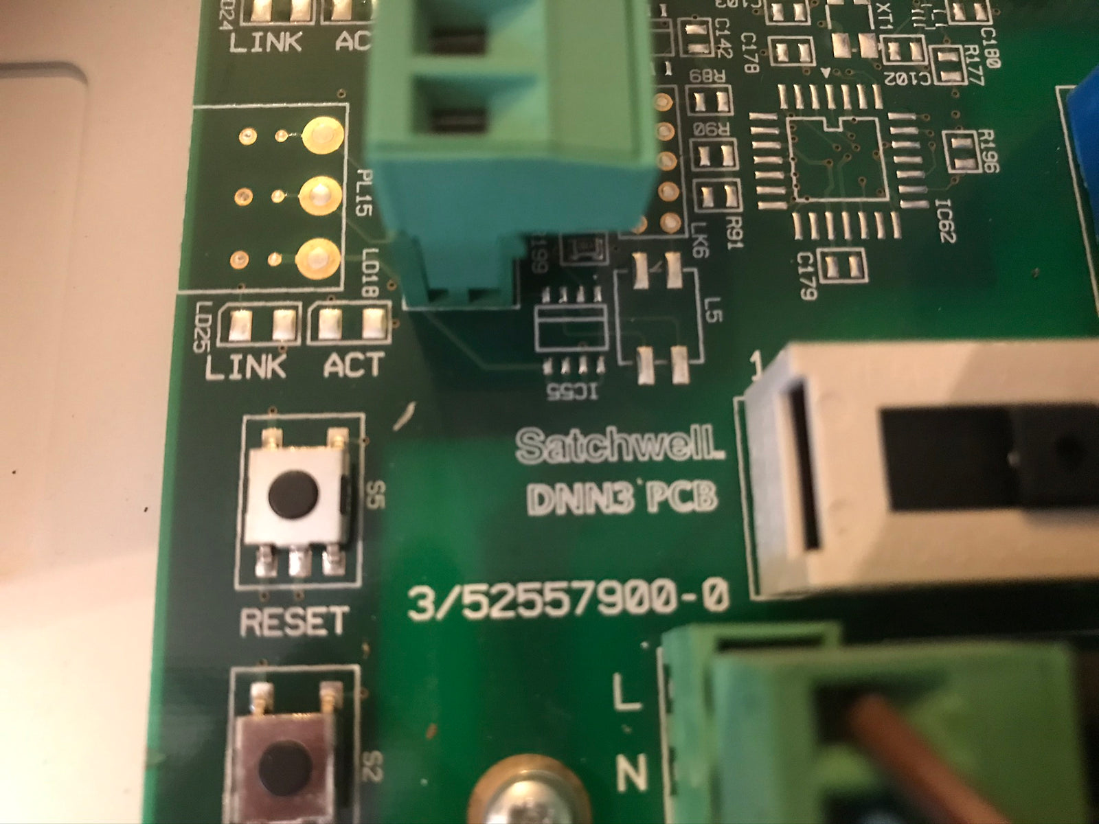 SATCHWELL SCHNEIDER SIGMA S-IC3-MOSBUS-E HVAC INTEGRATION CONTROLLER #2319