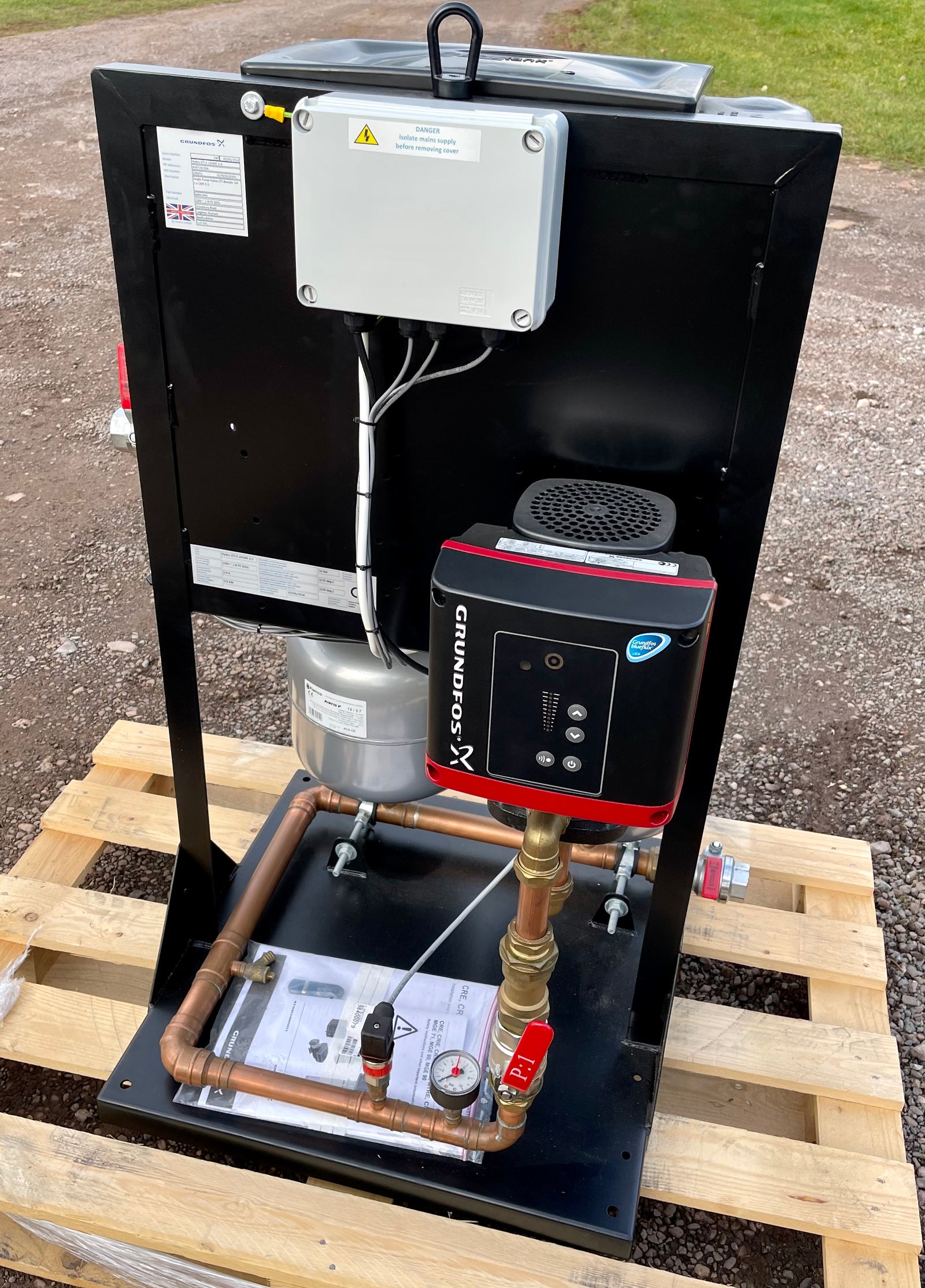 Grundfos Hydro GTI-E 1x CME 3-3 98491943 Booster Tank Set 230v 4 bar #3425 VAT