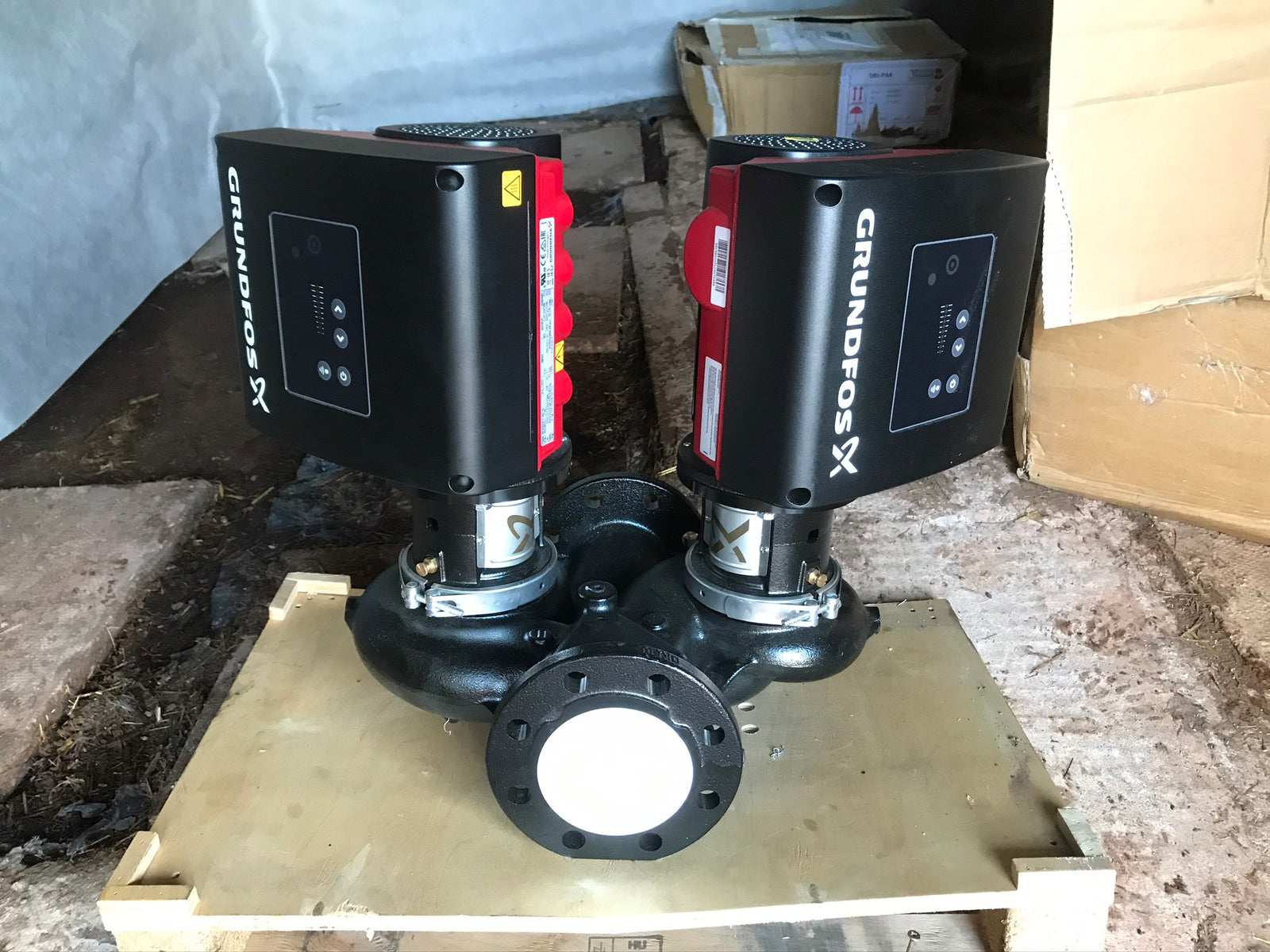 Grundfos TPE2D 80-180/2 N-A-F-A BQQE circulator Pump 98437675 415v #2102