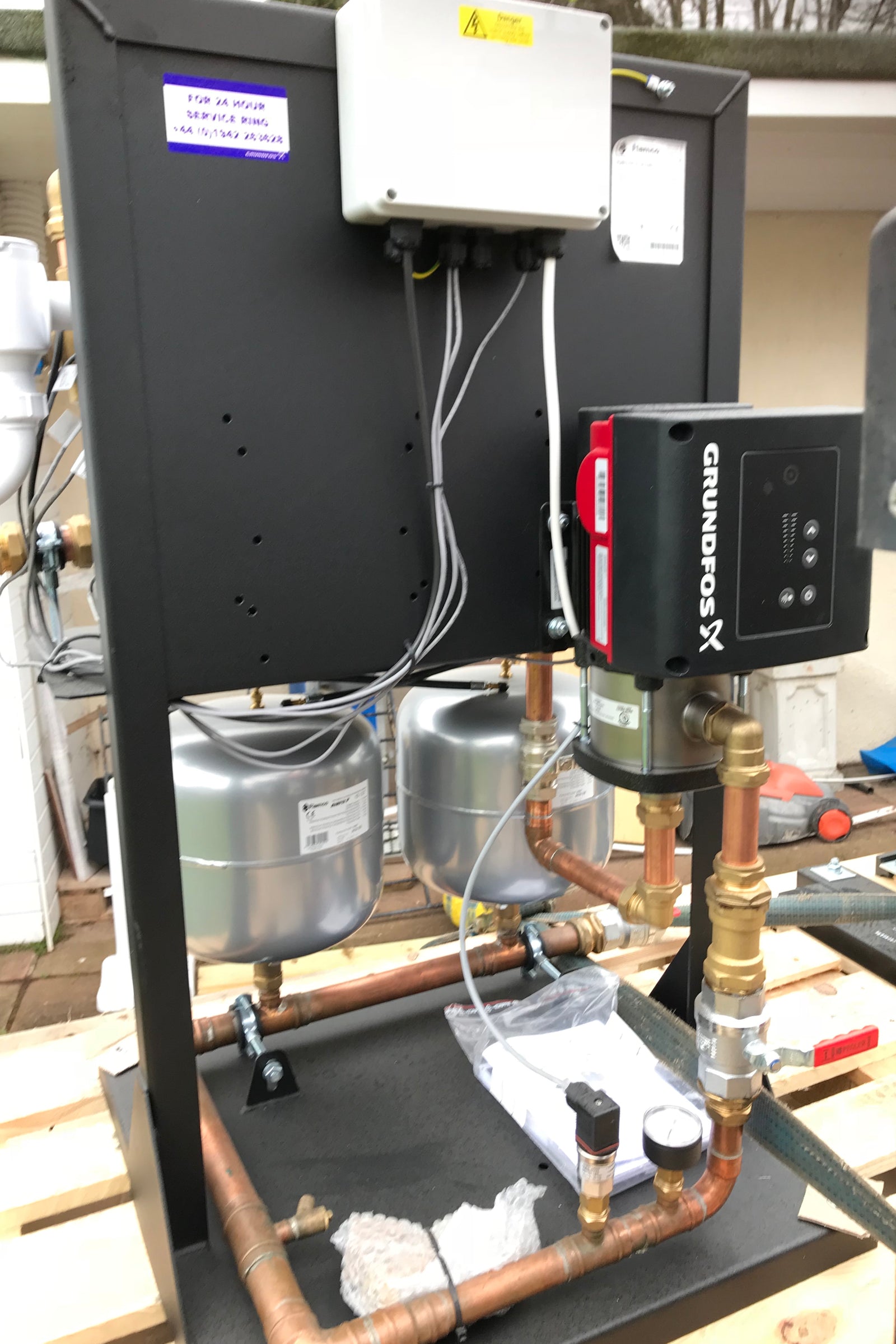 Grundfos Flamco Hydro GTI-E 1X CME 3-4 Booster set 98649806 #1336