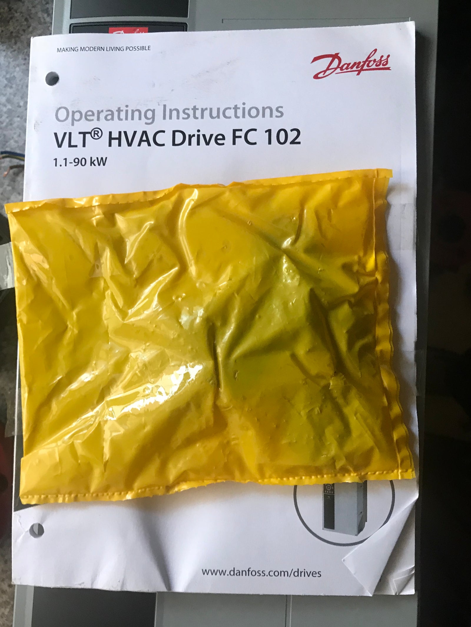 Danfoss VLT FC-102 P4K 4.0 KW HVAC Variable Speed Drive Inverter 131B9299  #1734