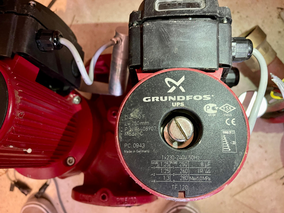 Grundfos UPSD 40-60 F Flanged Pump Heating Circulator 240v 96408907 #2934 Used VAT