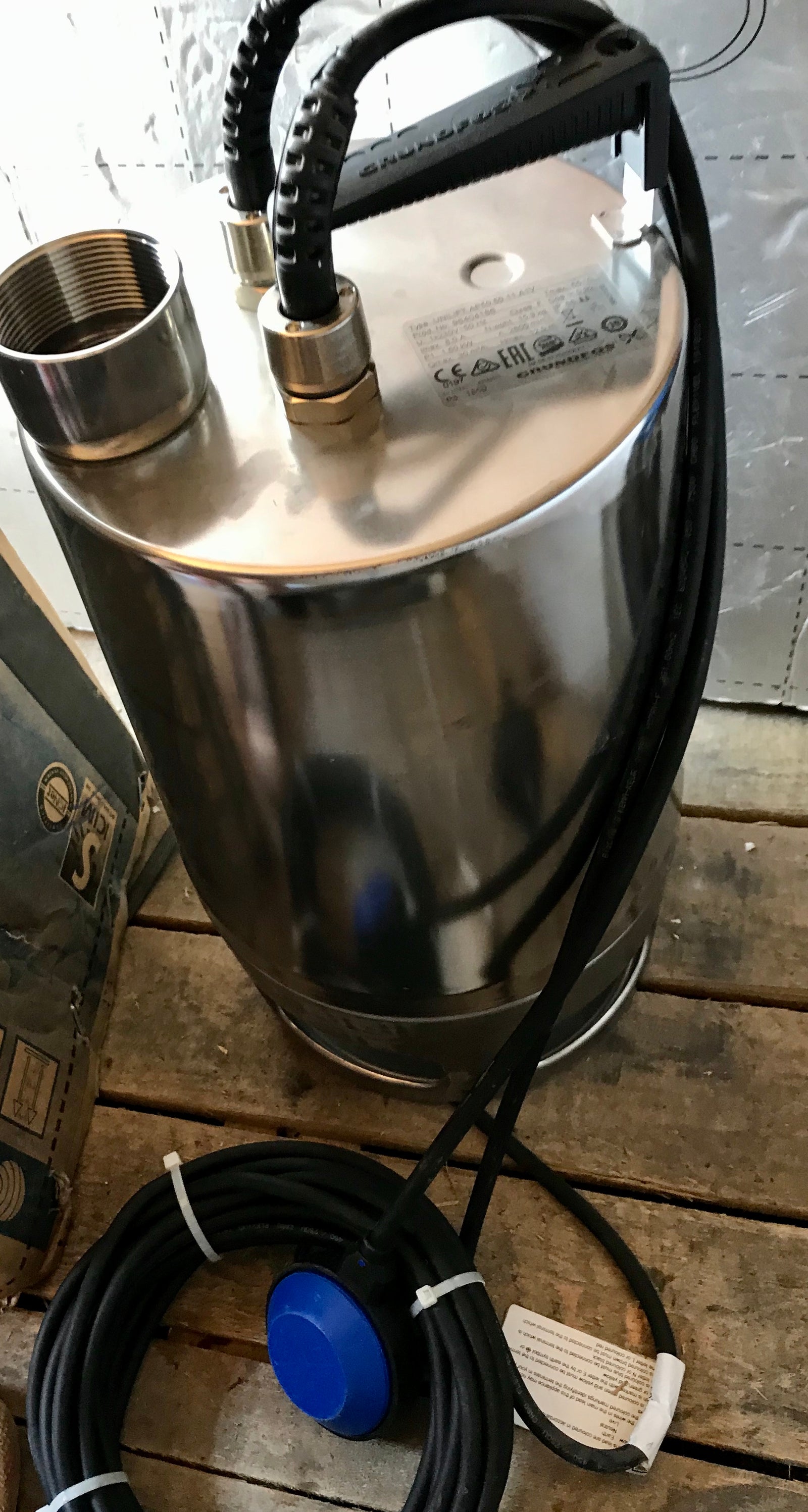 Grundfos AP 50.50.11.A1V 96404186 240v Dirty Water and Sewage Pump with Floatswitch #1953