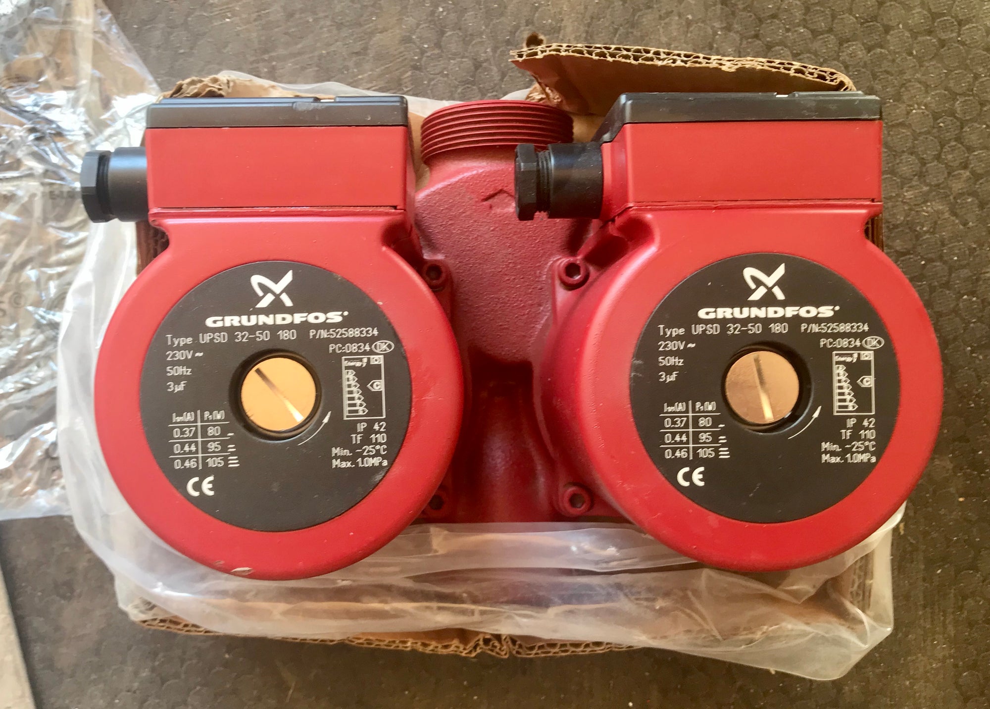 Grundfos UPSD 32-50 180 Twin Head Circulator Pump 52588334 #2511