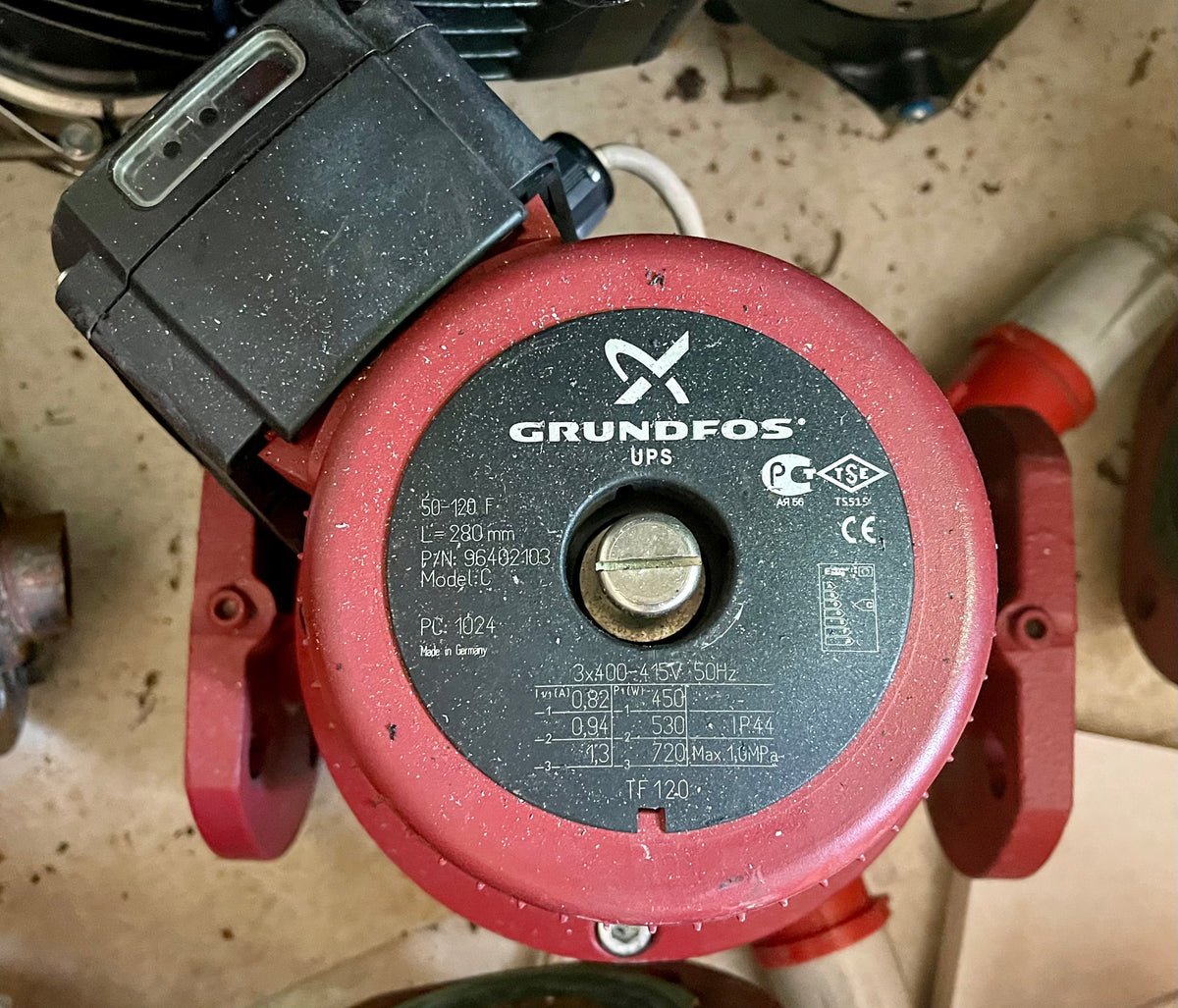 Grundfos UPS 50-120 F Flanged Pump Heating Circulator 415v 96402103 #2930 Used
