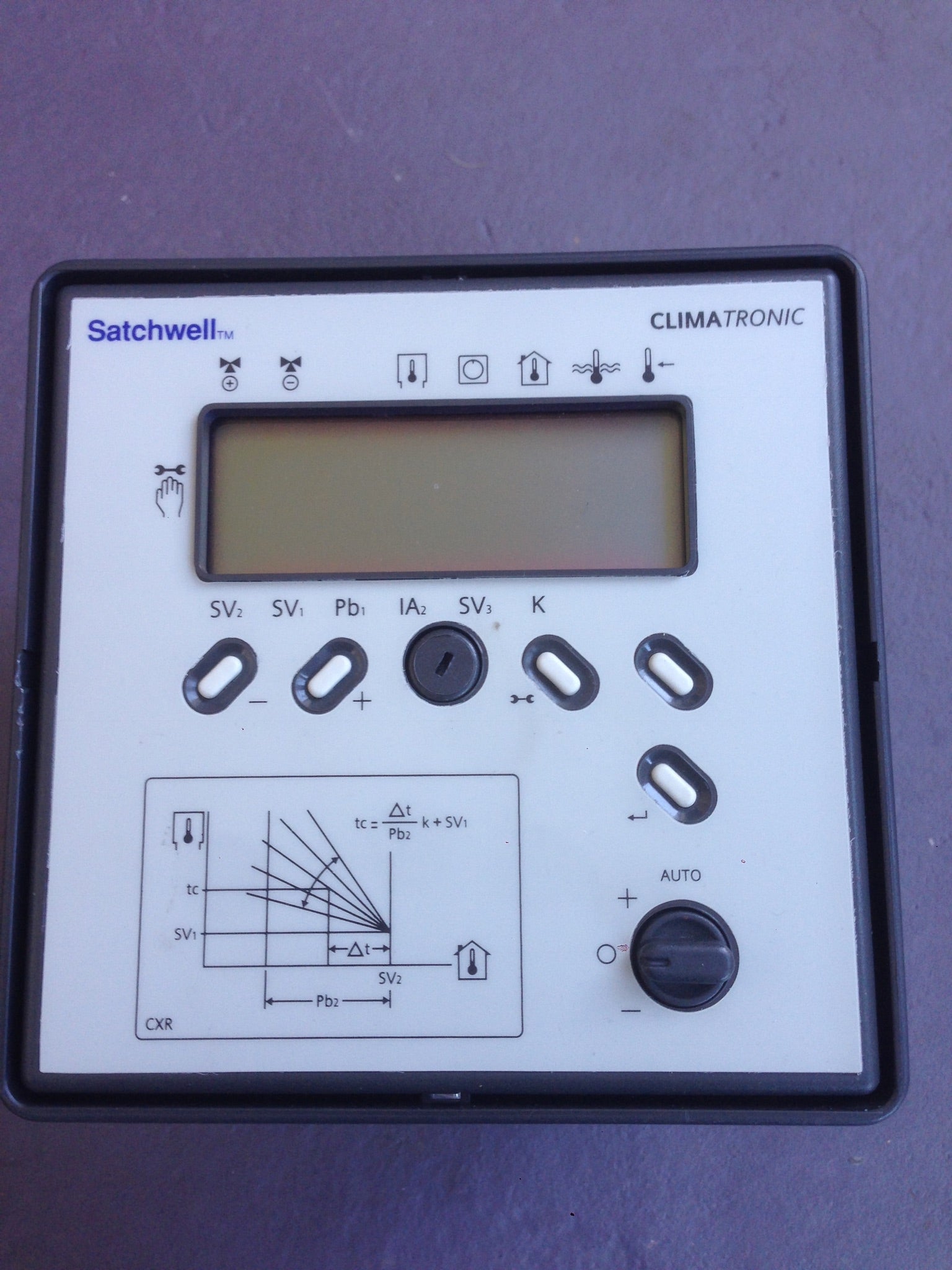 Schneider Satchwell CXR 5805 compensator Room Reset Controller Panel #695