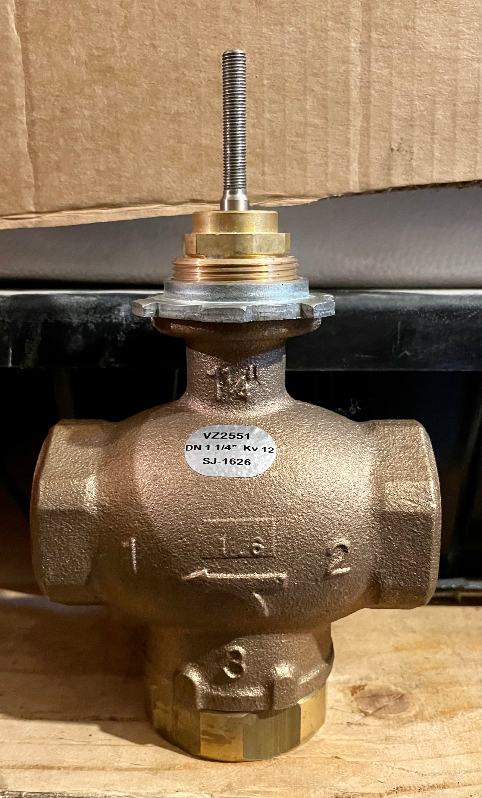 Schneider Satchwell VZ2551 Valve 2 Port DN 1 1/4" kv12 SJ-1626 #2937 VAT