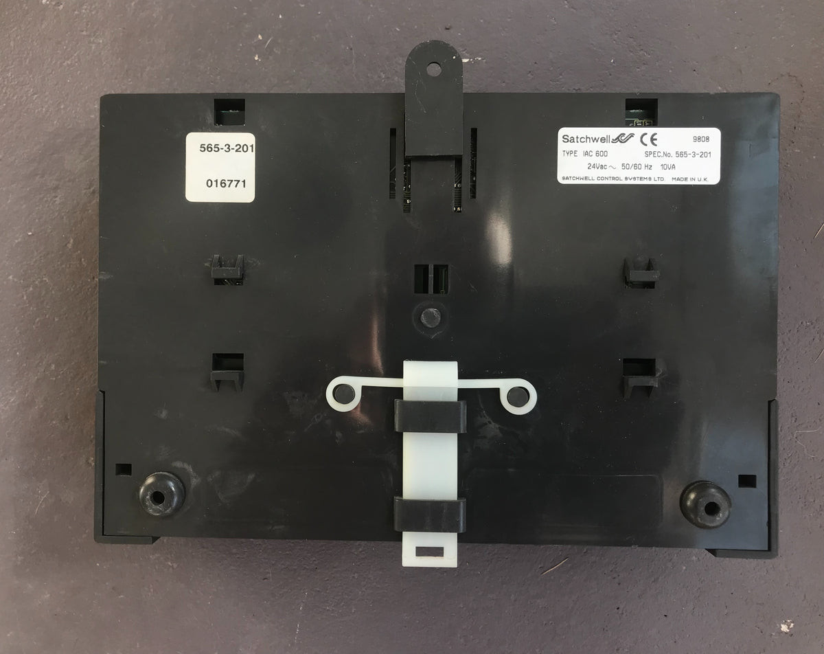 Schneider Satchwell Ivensys IAC 600 Multi Loop Intelligent Controller #903