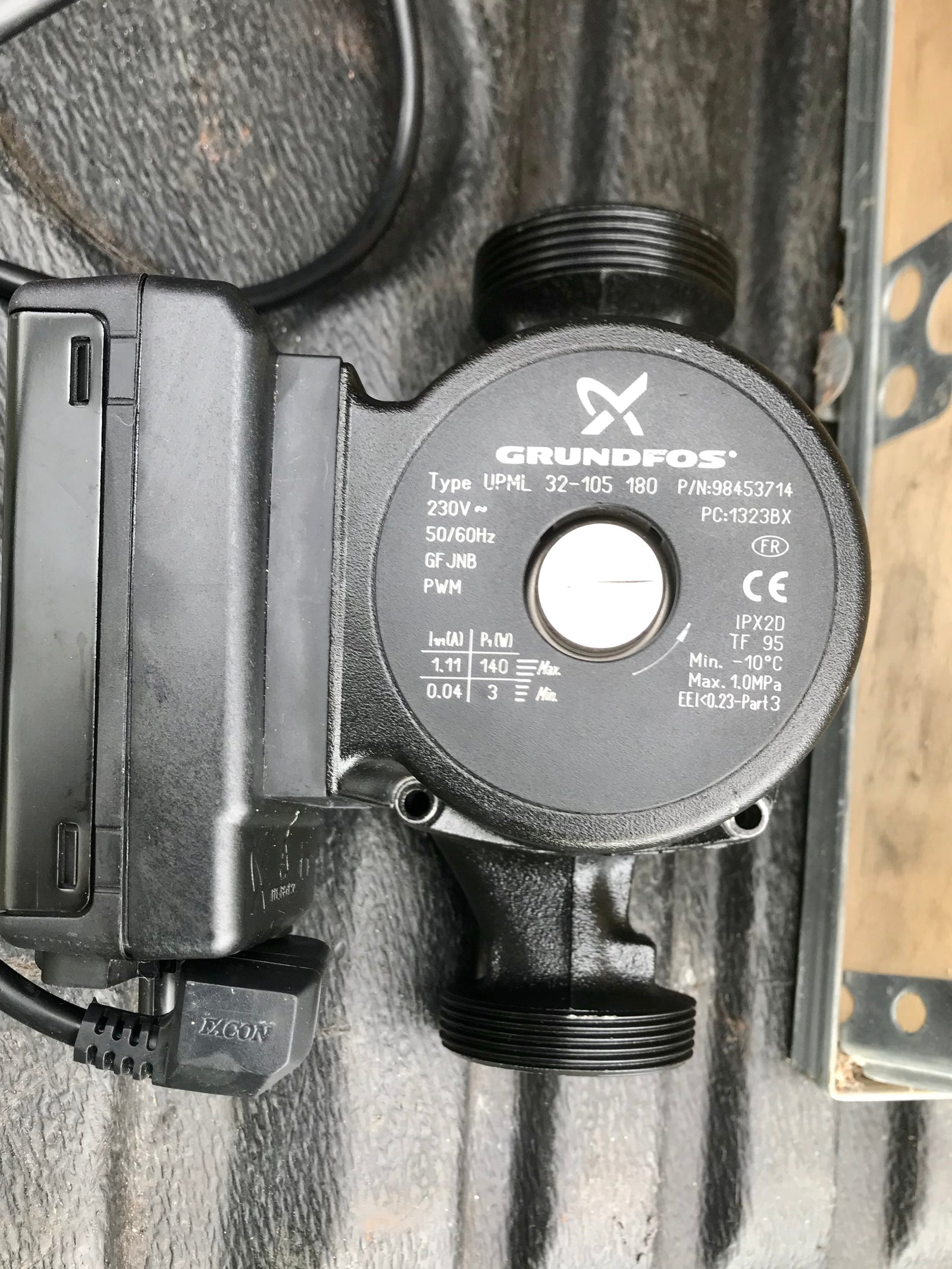 Grundfos UPML 32-105 circulator Pump 98453714 240v #2059