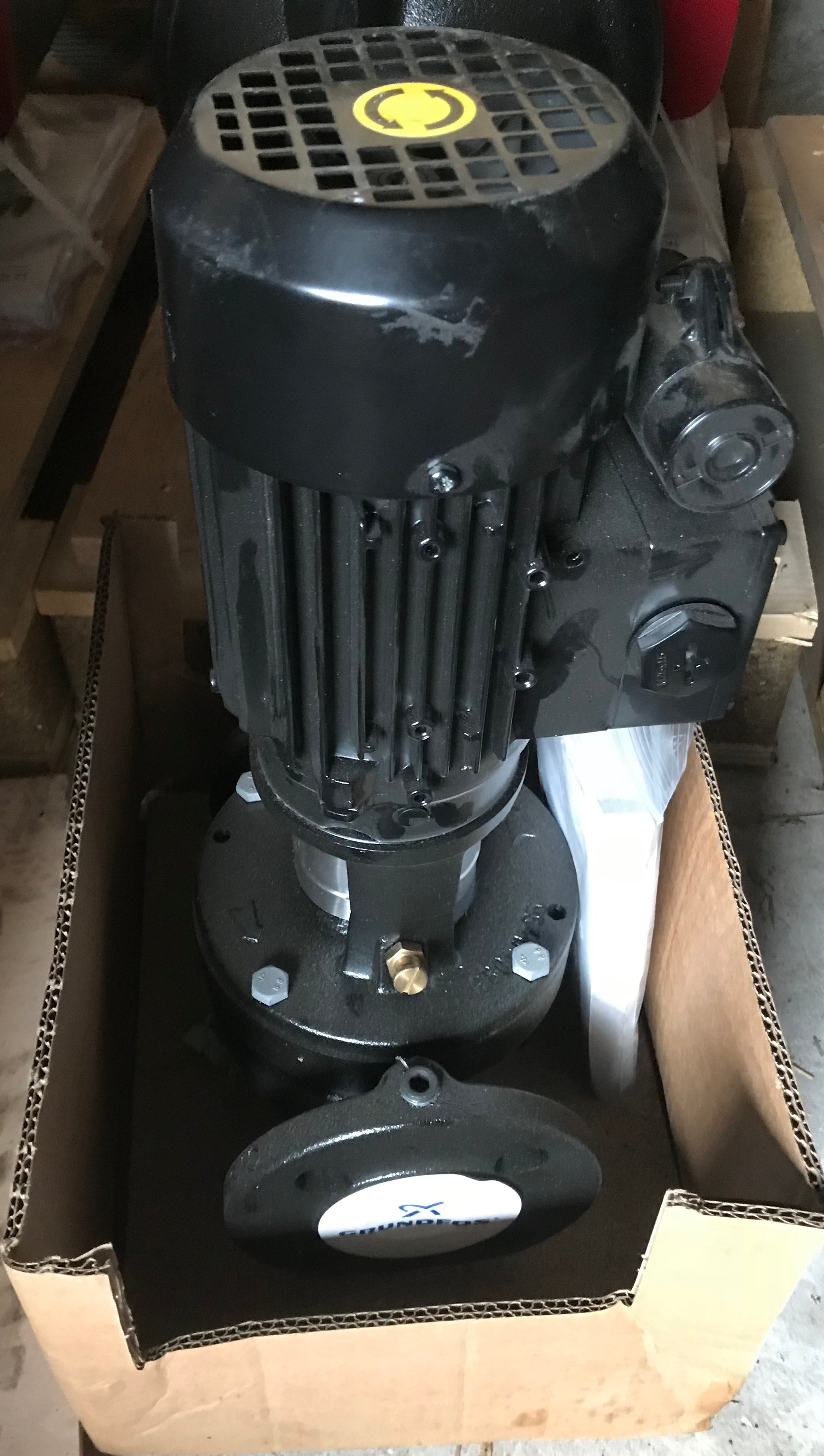 Grundfos TP 32-30/4 A F A BUBE 0.12kW Single Stage In Line 240V 96401742 #1418